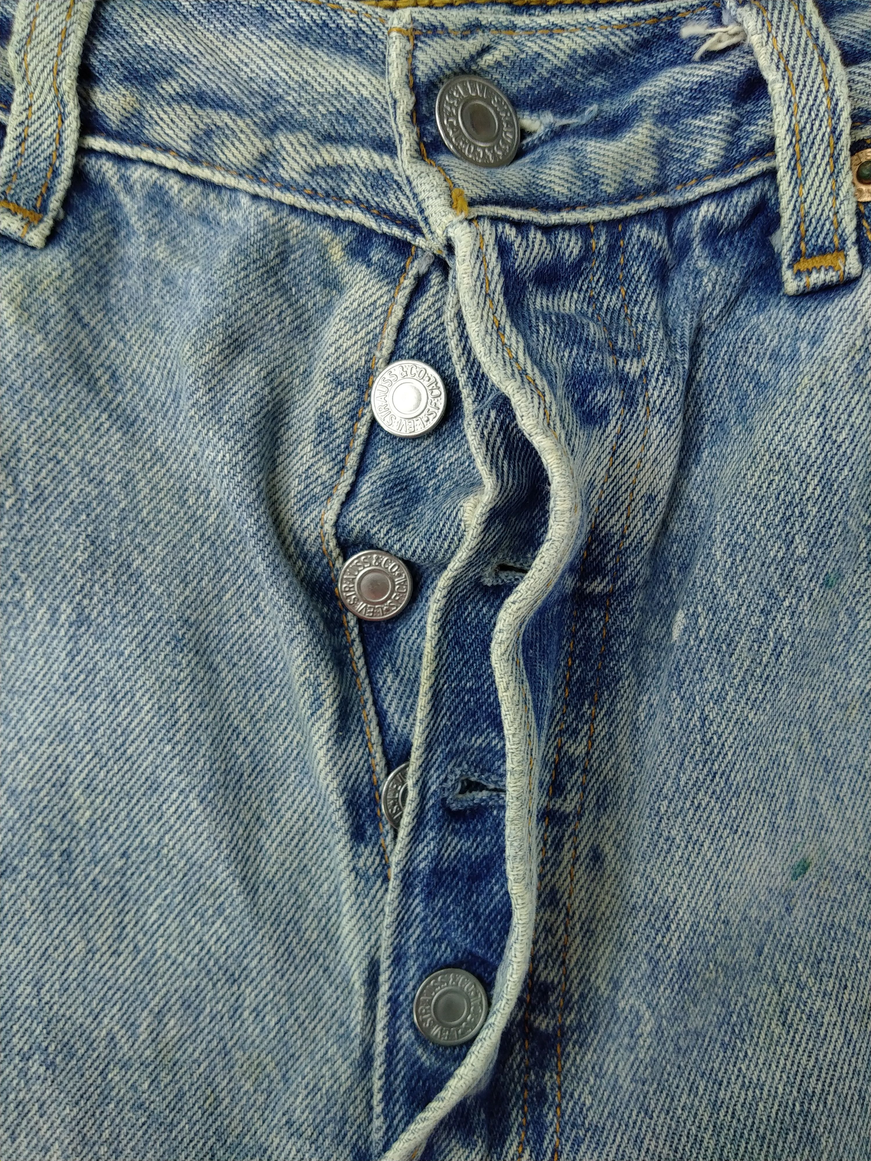 Levi's Light Wash Vintage Levi's 501 Distressed Denim 31x29.5 JN582 Size US 31 - 6 Thumbnail