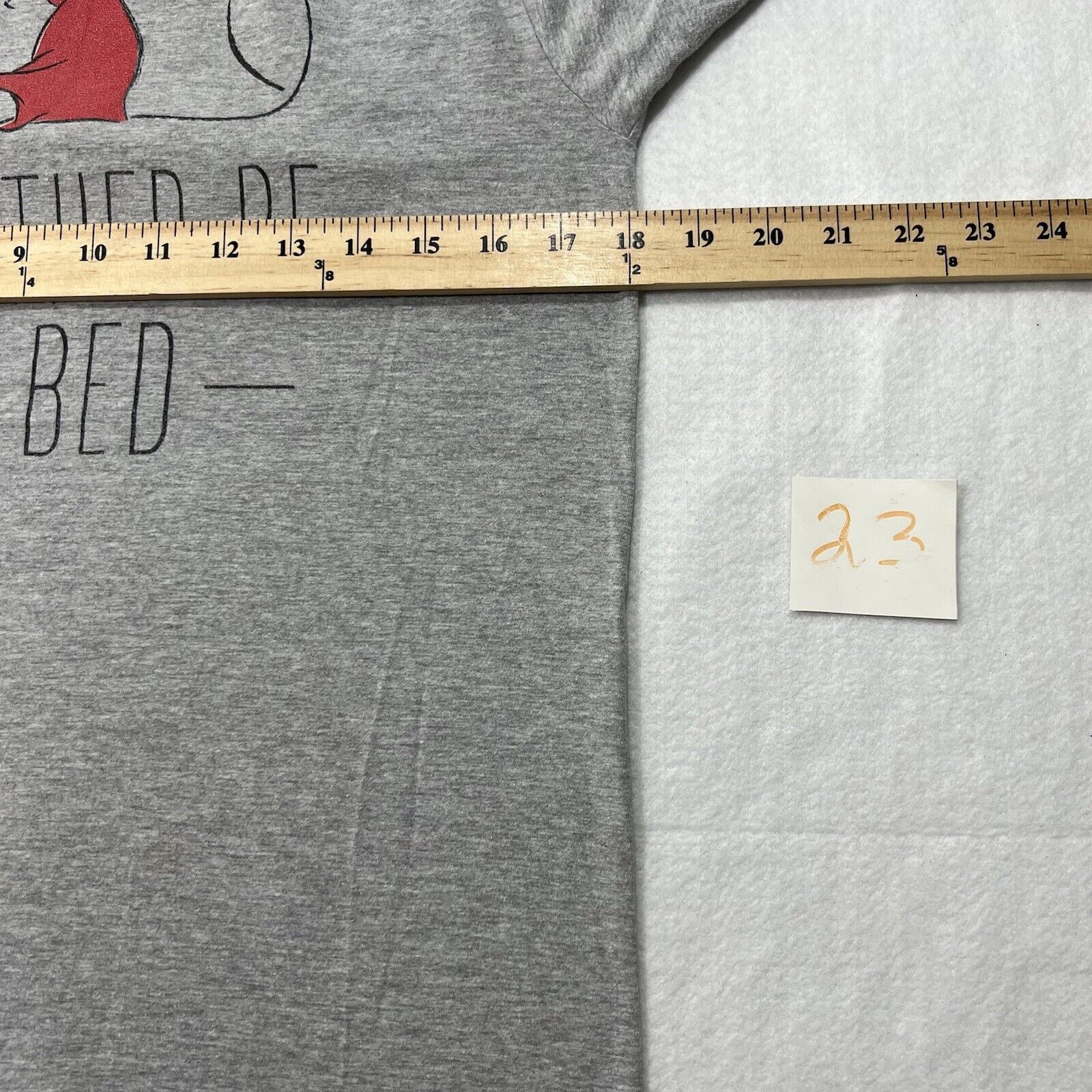 Disney Disney Winnie The Pooh 'Rather Be In Bed' Graphic Tee Size US S / EU 44-46 / 1 - 9 Thumbnail