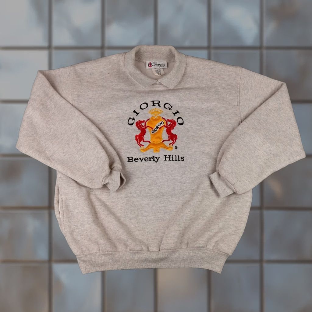 Vintage VINTAGE Giorgio Beverly Hills Sweatshirt Womens L Gray Horse Crest Collared Pullover Size L / US 10 / IT 46 - 1 Thumbnail