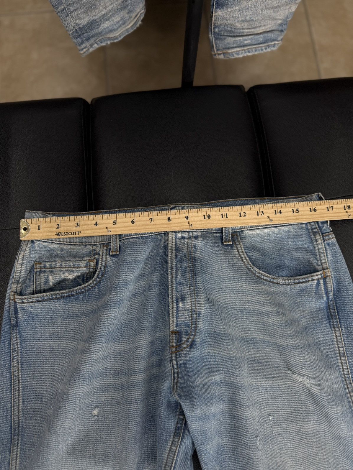 Gucci Gucci Blue Denim Jeans Lot 27 Size (36) $1500 Retail Cost Size US 36 / EU 52 - 7 Thumbnail