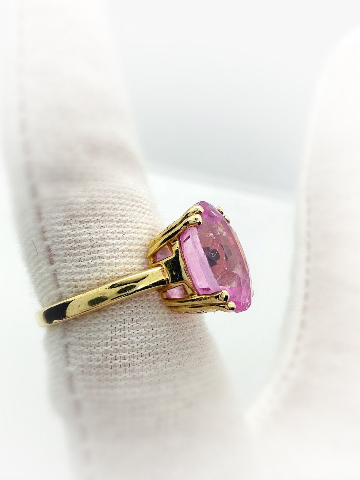 Nordstrom Stunning Pink Sapphire 10k Gold Ring! Size ONE SIZE - 2 Thumbnail