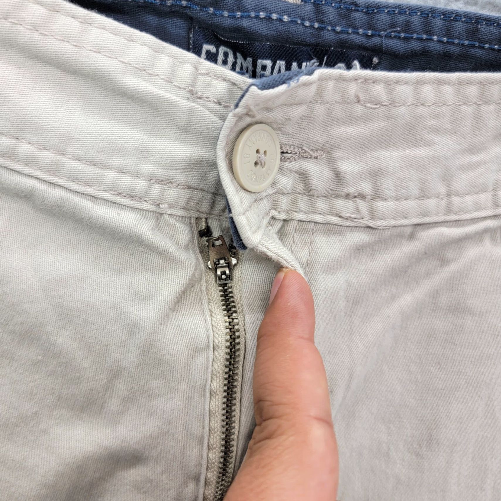 Vintage Company Eighty One shorts Cargo Chino Zip Fly Men's 34 White Cotton Blend 5-Pocket Regular Vintage No N/A Size US 32 / EU 48 - 4 Thumbnail
