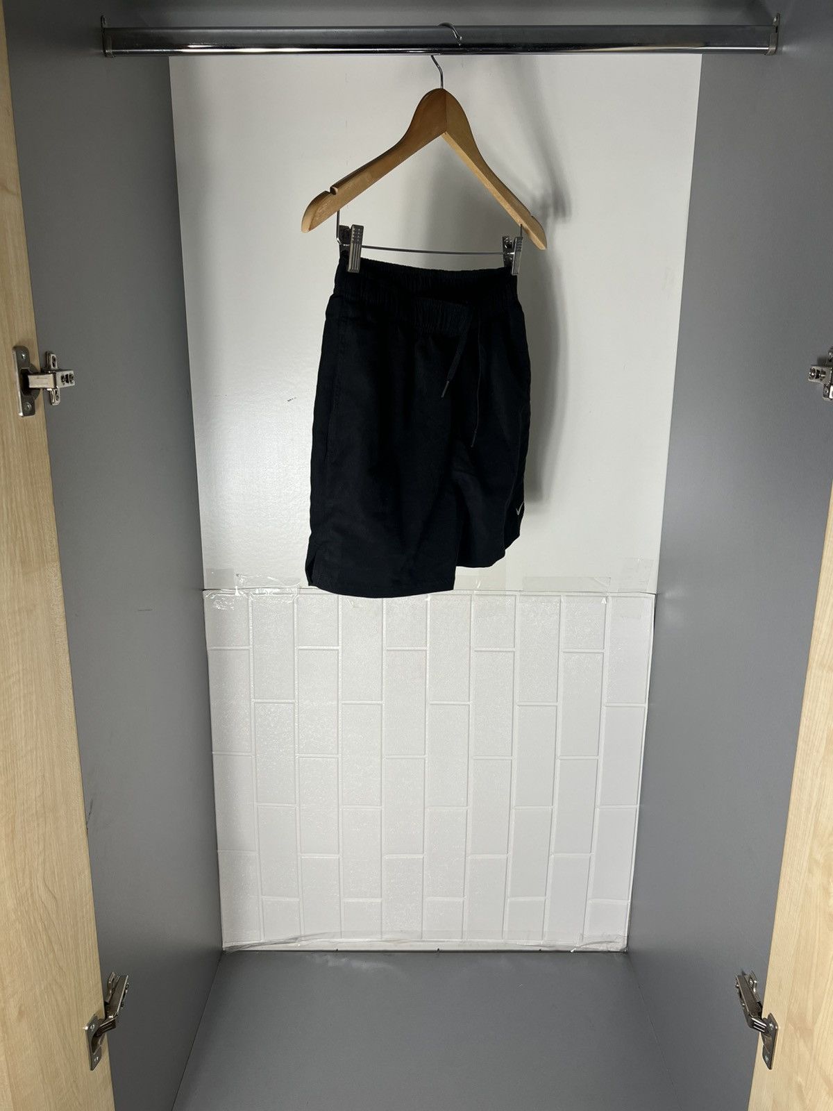 Nike VINTAGE NIKE RUNNING RETRO DRILL SWOOSH SHORTS CASUAL 90s Size US 30 / EU 46 - 5 Thumbnail