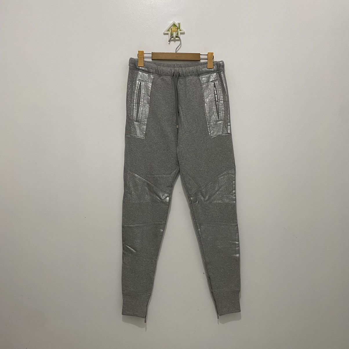 Bottega Veneta Bottega Veneta Sweatpants Size US 30 / EU 46 - 1 Thumbnail