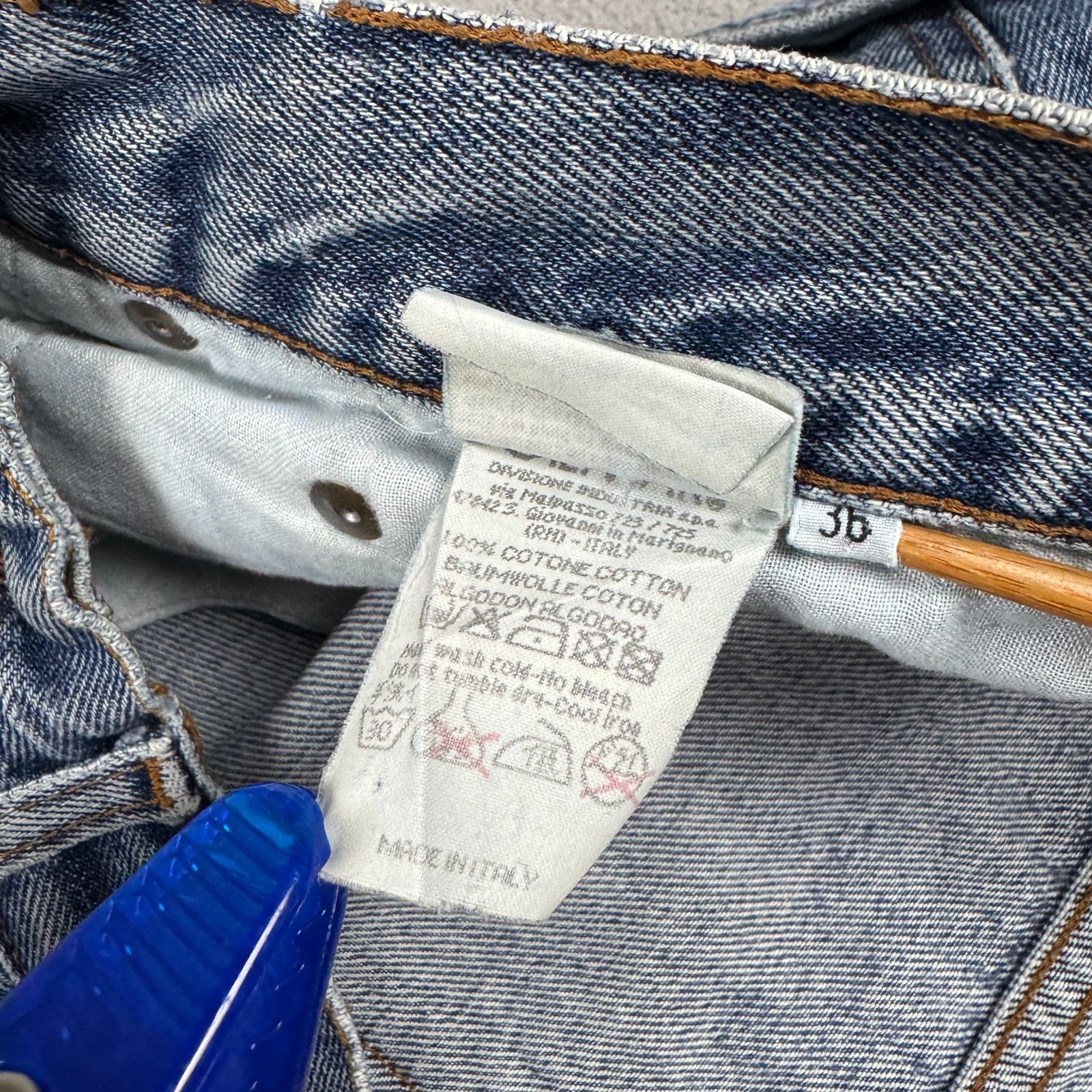 Iceberg Vintage Iceberg 90s Grunge Denim Shorts Made in Italy 36 Size US 36 / EU 52 - 8 Thumbnail