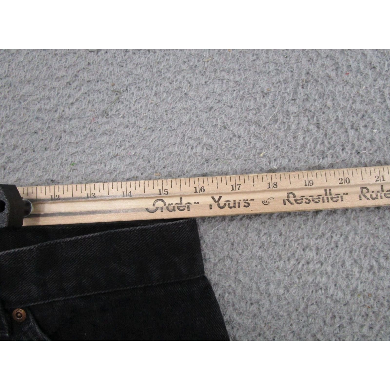 Lee VINTAGE Lee Jeans Mens 5-Pocket Denim Straight Black Cotton 31 Inseam 33x32 Size 33 Rise Mid 10-12 in Regular Zip Size US 33 - 5 Thumbnail