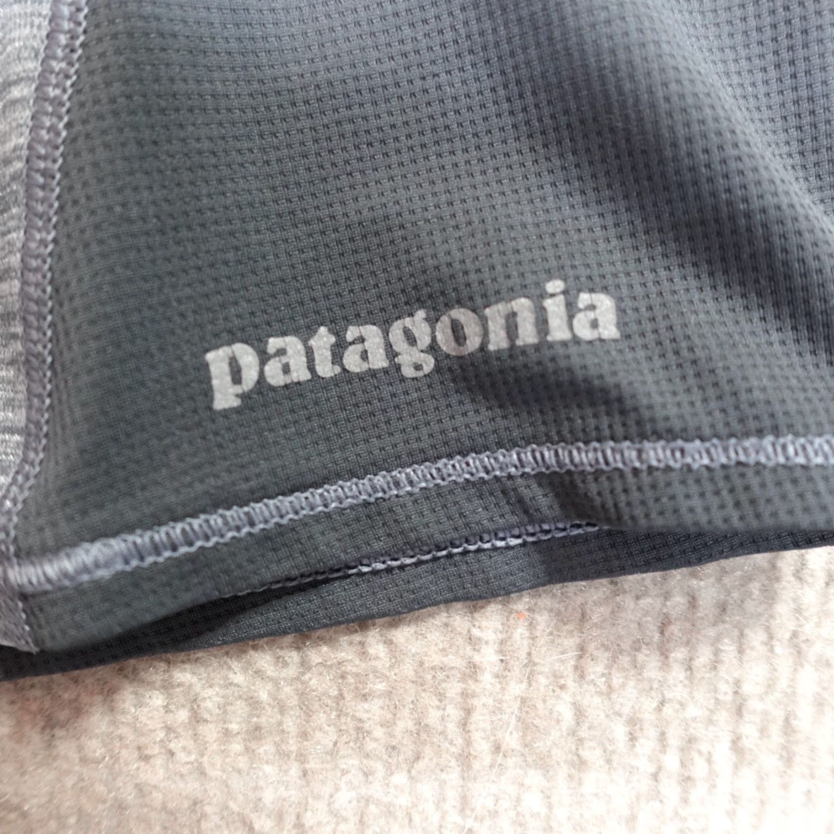 Patagonia Patagonia Capilene Womens Shirt M Gray Solid Airchaser Crew Neck Short Sleeve T-Shirt Casual Outdoor Basic Womens Size M / US 6-8 / IT 42-44 - 2 Thumbnail