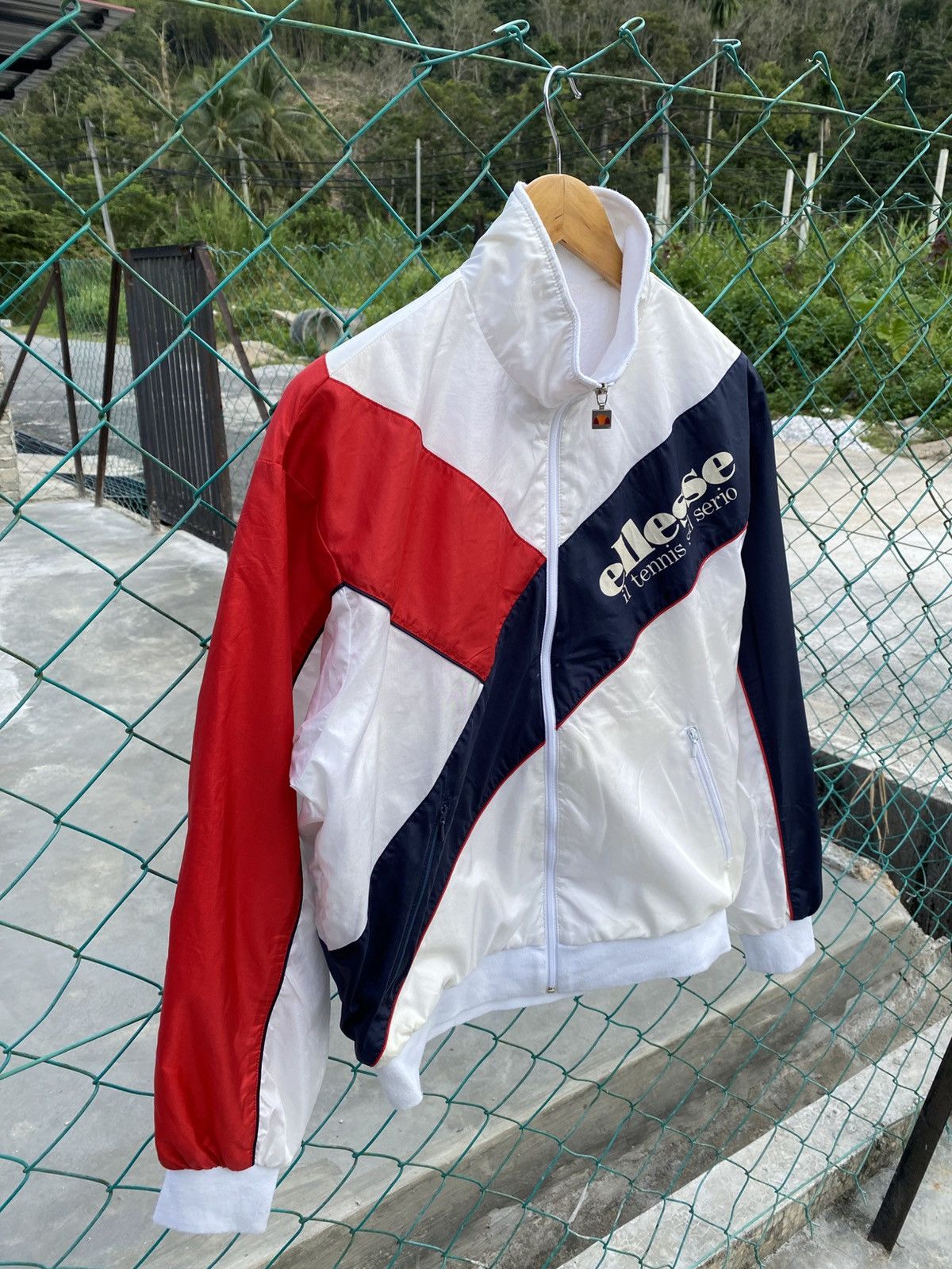 Ellesse Vintage Ellesse Big Logo Jacket Size US L / EU 52-54 / 3 - 5 Thumbnail
