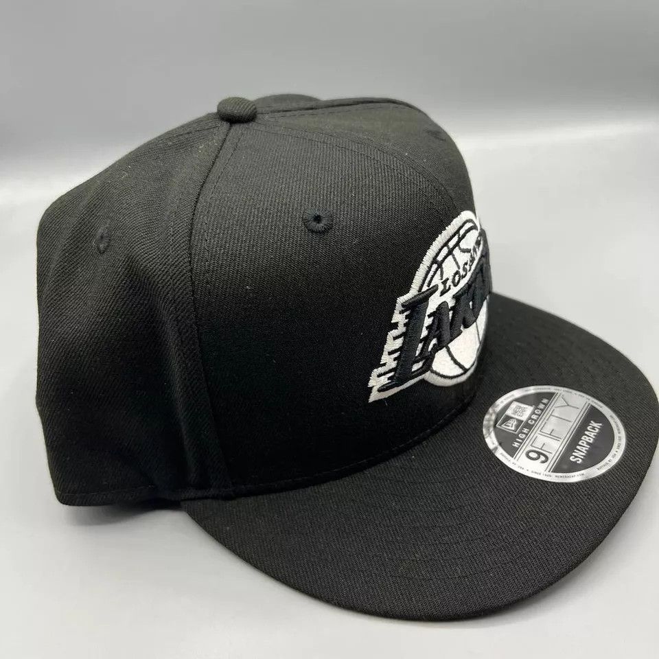 New Era Los Angeles LA Lakers Hat Men 9Fifty New Era NBA Snap Back Size ONE SIZE - 3 Thumbnail