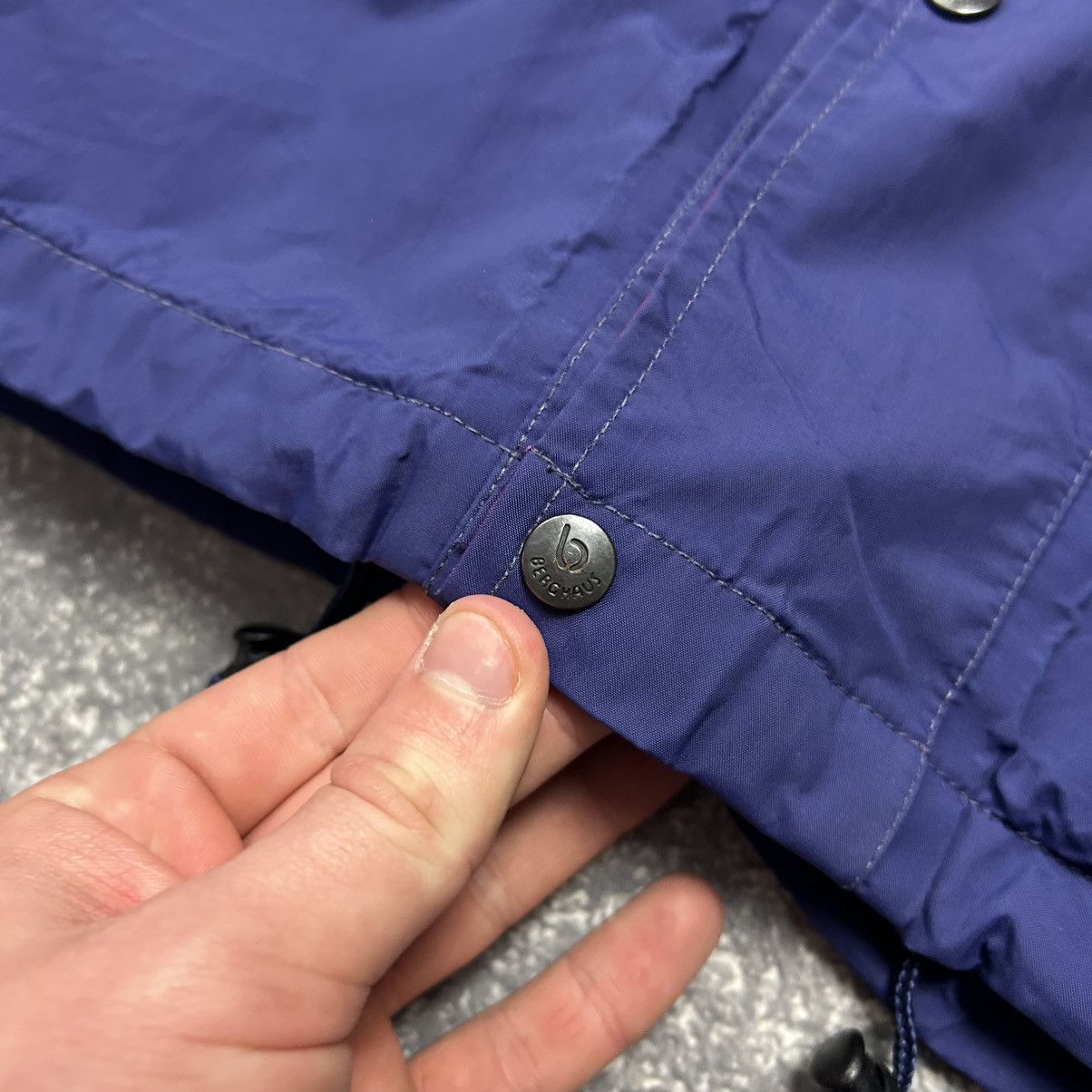 Berghaus Vintage Berghaus Gore Tex 90’s Outdoor Jacket size S Size US S / EU 44-46 / 1 - 6 Thumbnail