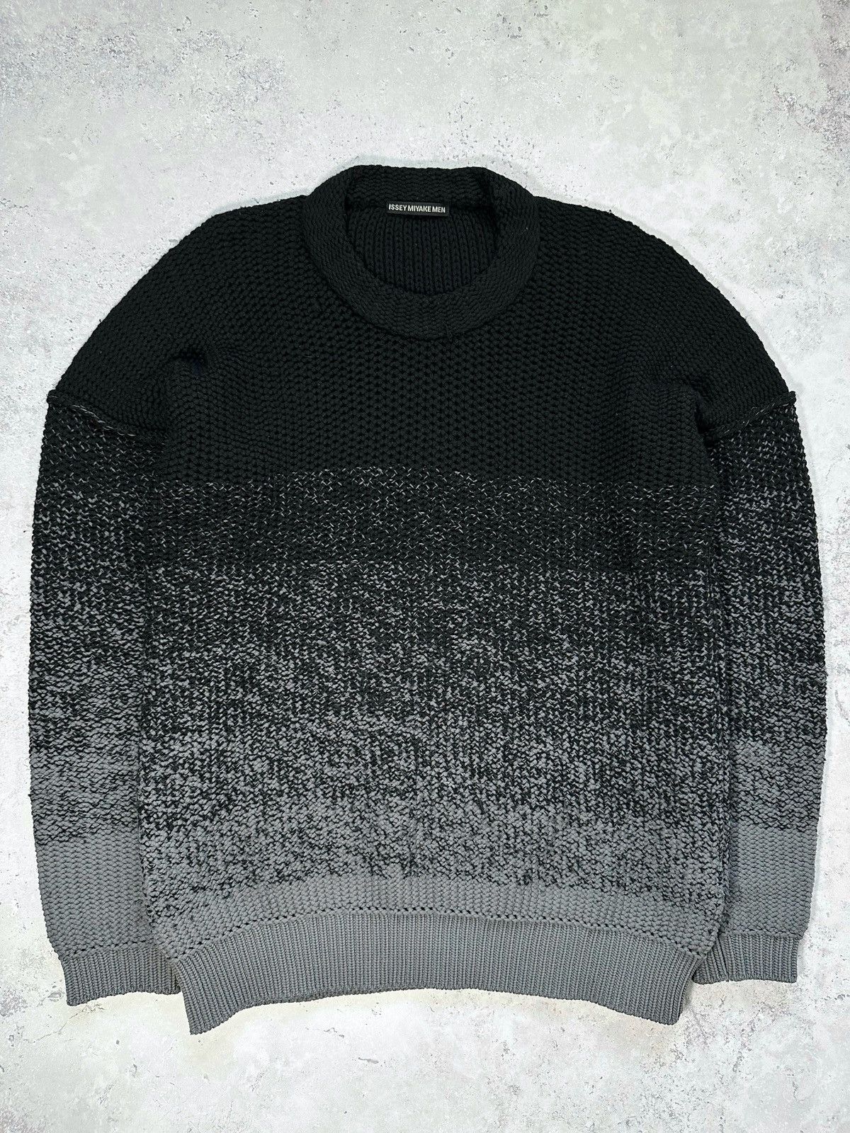 Issey Miyake Issey Miyake AW2019 Cozy Zen Gradient Sweatshirt Size US L / EU 52-54 / 3 - 1 Thumbnail