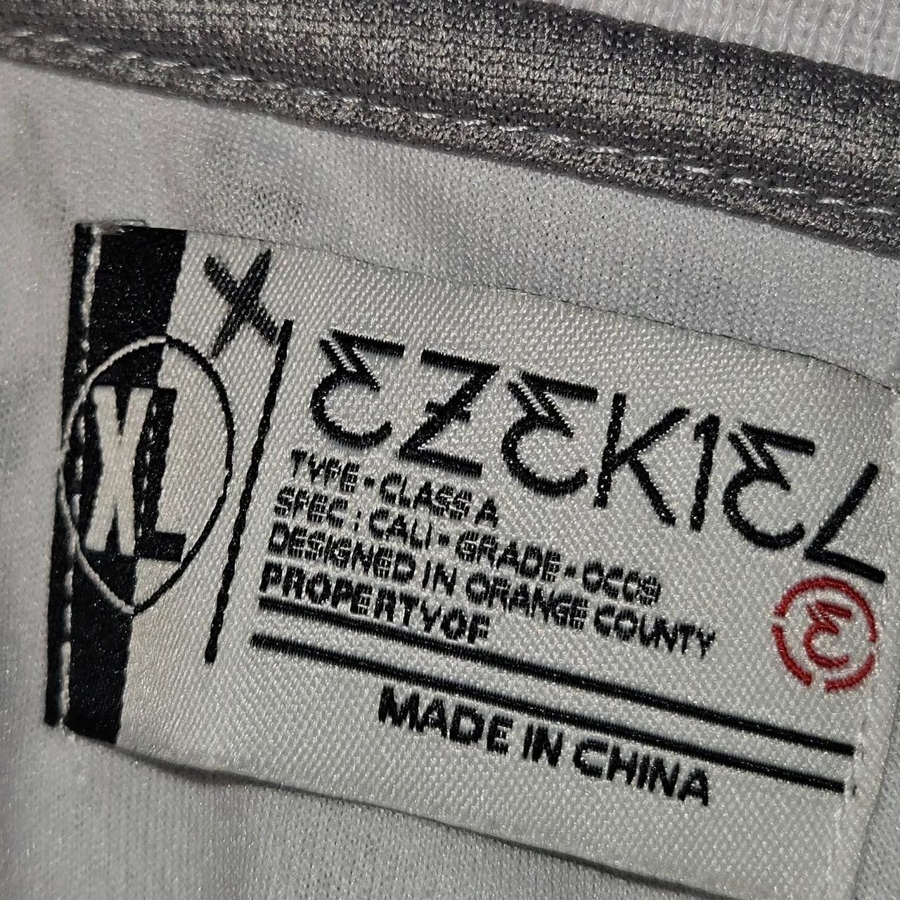 Ezekiel Ezekiel Basketball Jersey Bone Print Athletic Tank Top Size US XL / EU 56 / 4 - 3 Thumbnail