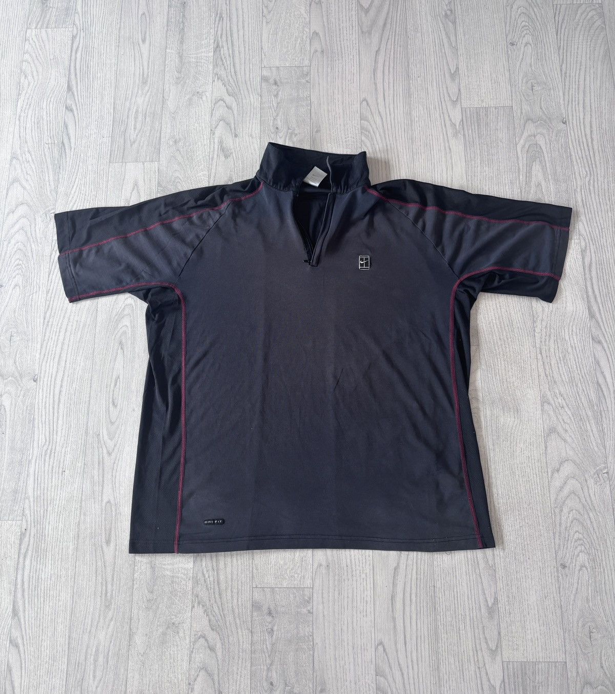 Nike Rare Y2K Vintage Nike Dri-FIT Court Shirt – Size L – 2000s Size US L / EU 52-54 / 3 - 1 Thumbnail