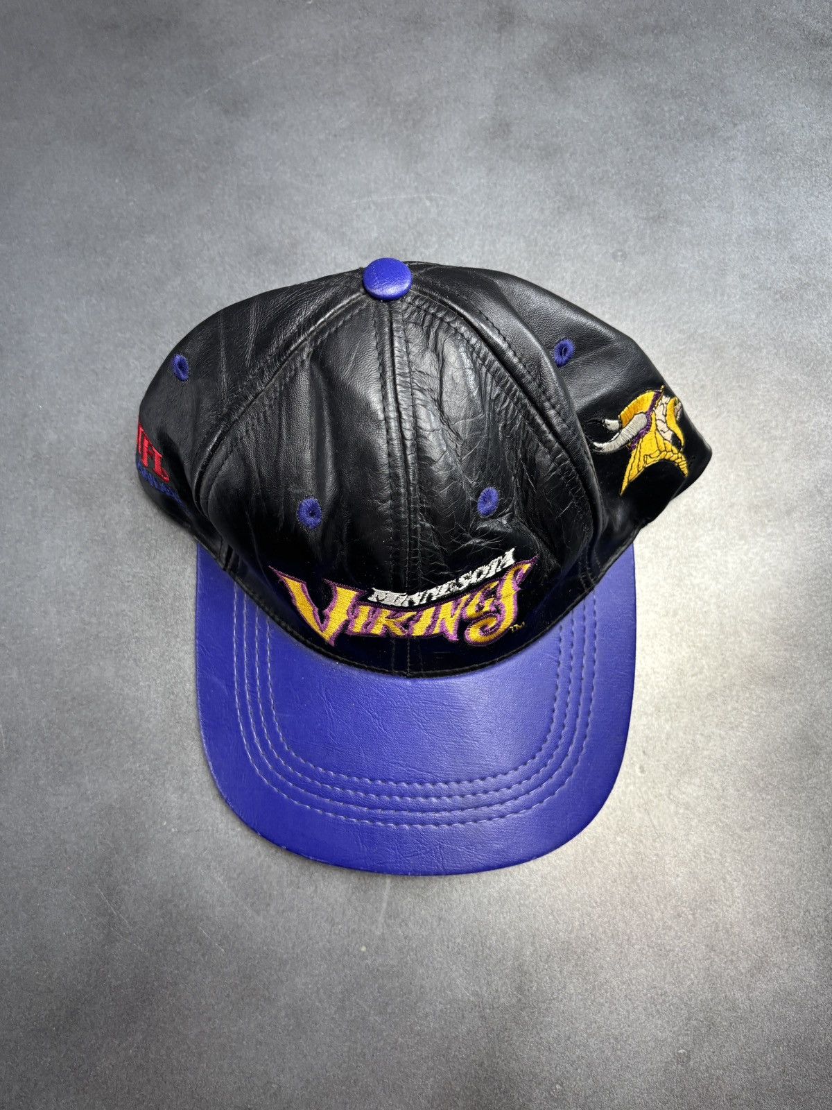 Leather × Vintage 1990s Leather Hat Vintage Minnesota Vikings NFL Snapback 90s Size ONE SIZE - 1 Thumbnail