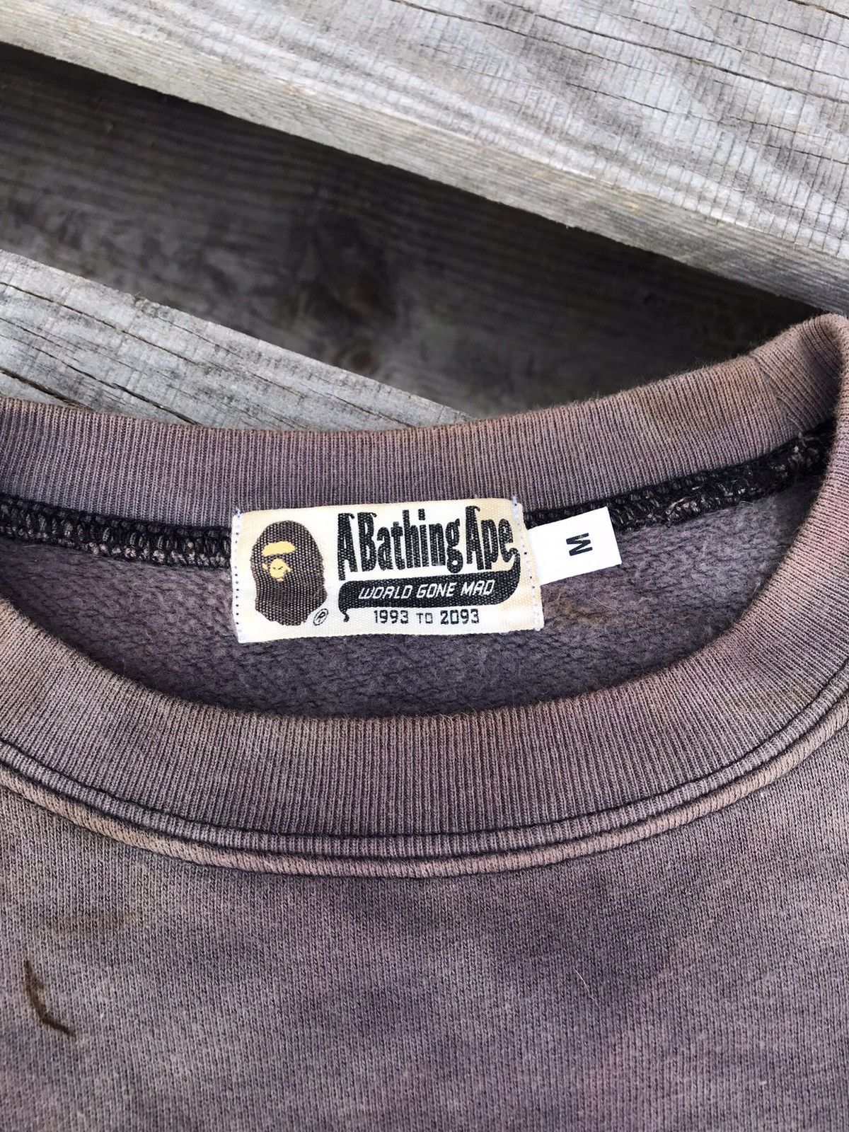 Japanese Brand × Nigo × Vintage Vintage A Bathing Ape art by flood Size US M / EU 48-50 / 2 - 3 Thumbnail
