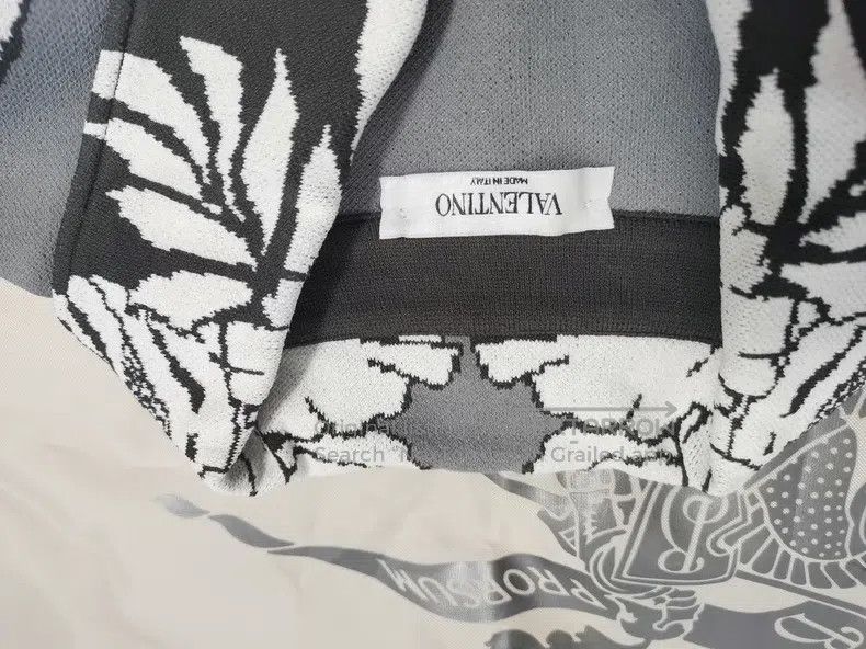 Valentino Valentino T-shirt Size US M / EU 48-50 / 2 - 3 Thumbnail