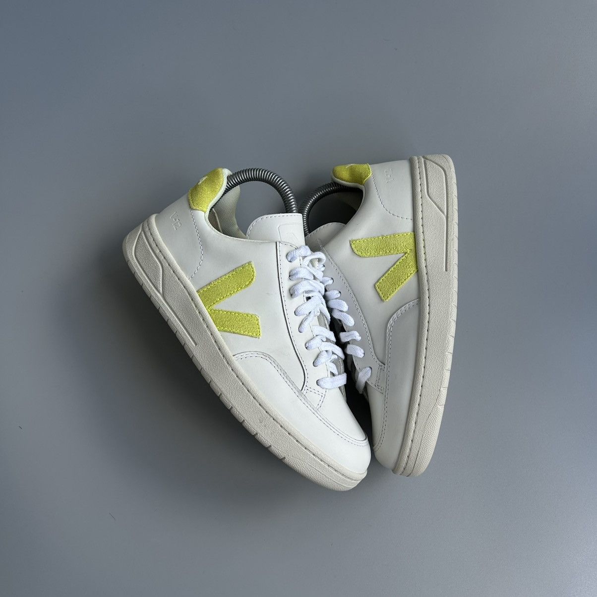 Veja Veja V-12 Leather Low Top Sneakers Shoes y2k premiata vibe Size US 6 / IT 36 - 1 Thumbnail