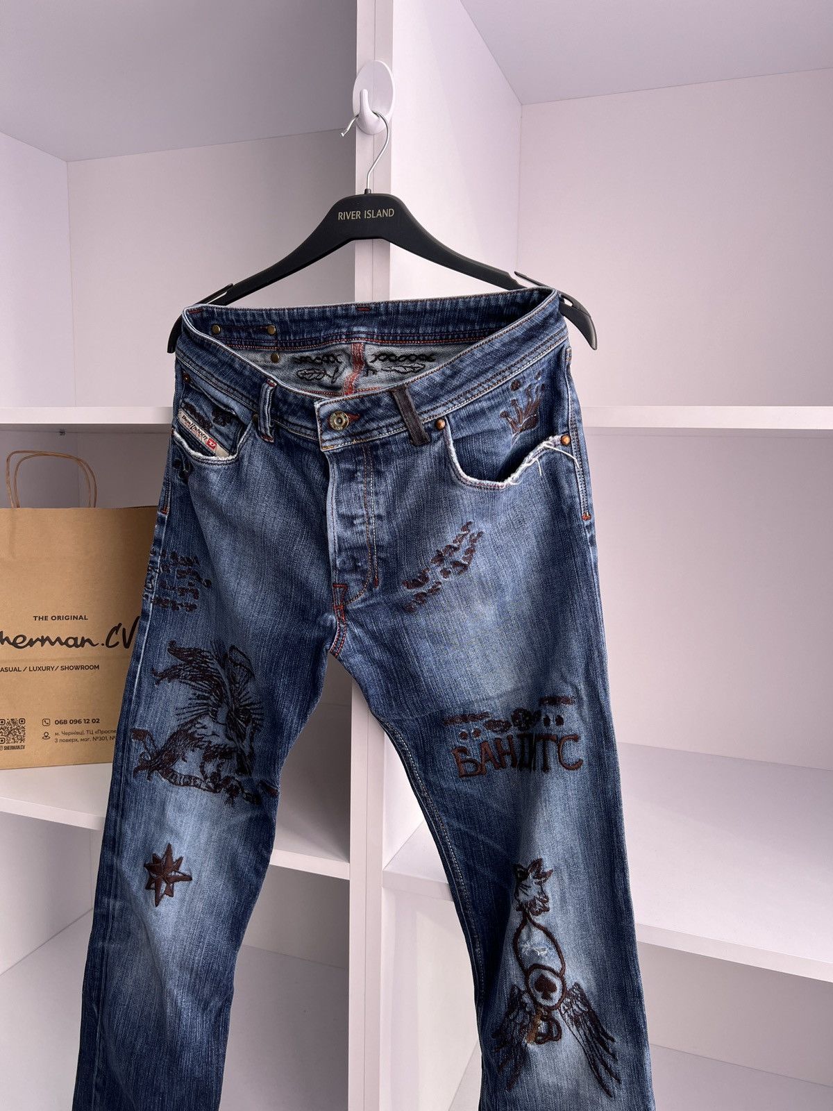Designer × Diesel × Vintage RARE Y2K Criminal Bandit Embroidered Tattoo Denim Jeans Size US 32 / EU 48 - 7 Thumbnail