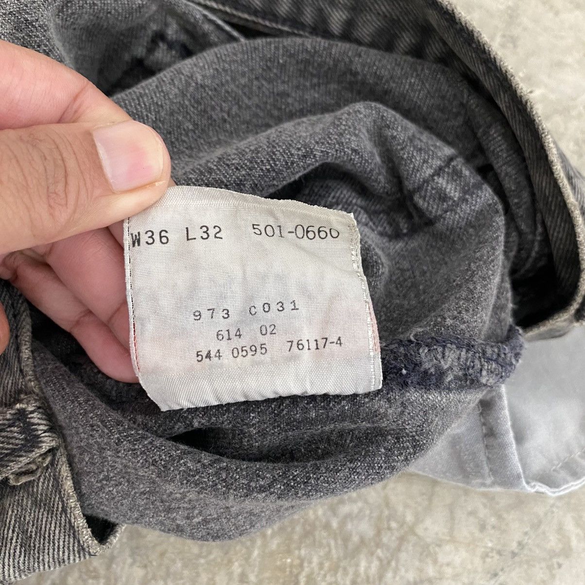 Levi's Size 35x32 Vintage 1995 Levis 501 Faded Black Denim Jeans Size US 35 - 15 Thumbnail