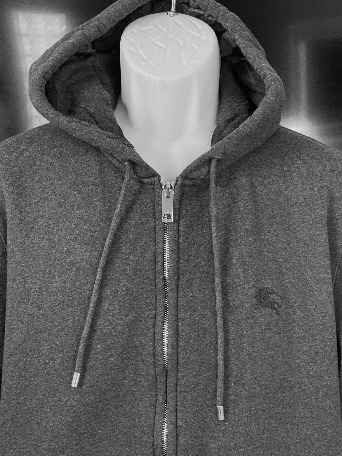 Burberry BURBERRY ZIP UP HOODIE IN LARGE Size US L / EU 52-54 / 3 - 3 Thumbnail