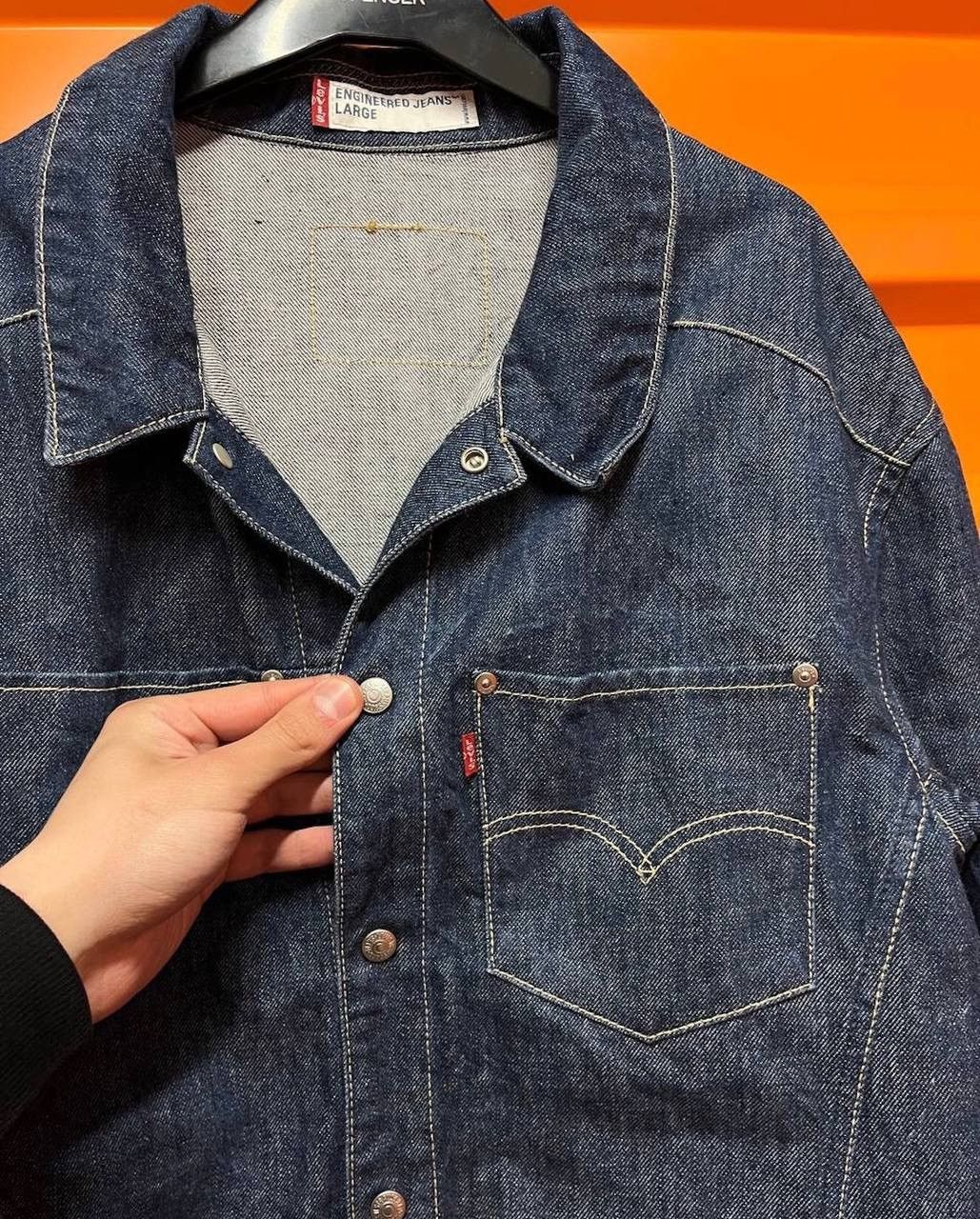 Vintage Vintage Levi’s Engineered Workwear Denim Jacket Rare Size US L / EU 52-54 / 3 - 3 Thumbnail
