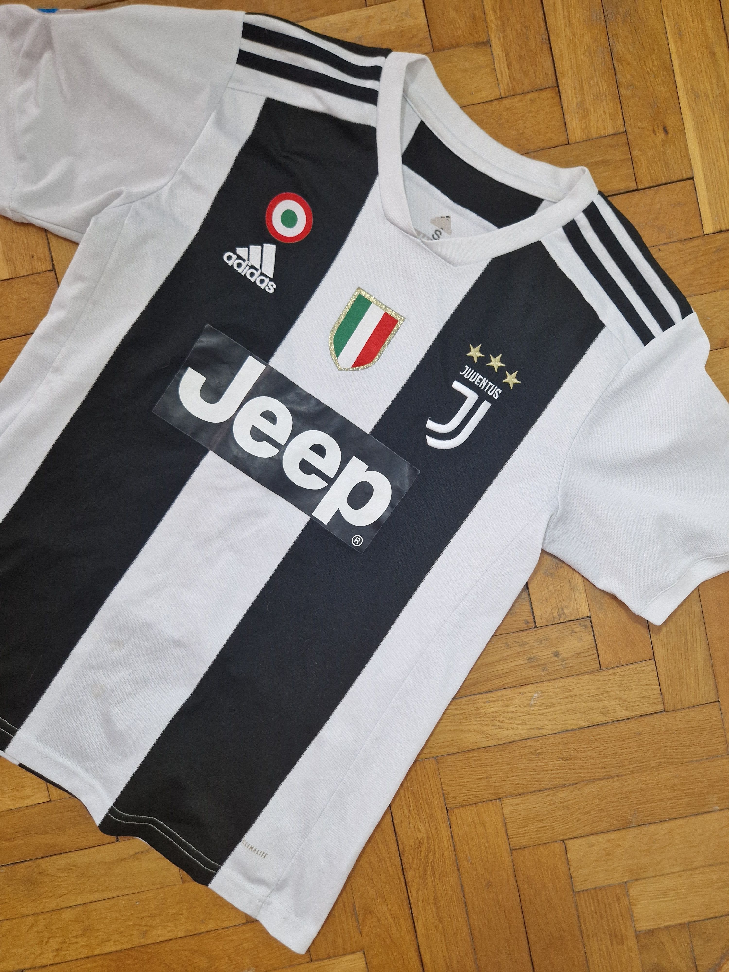 Adidas Cristiano Ronaldo Juventus 2018/19 Home Champions League tee Size US S / EU 44-46 / 1 - 2 Thumbnail