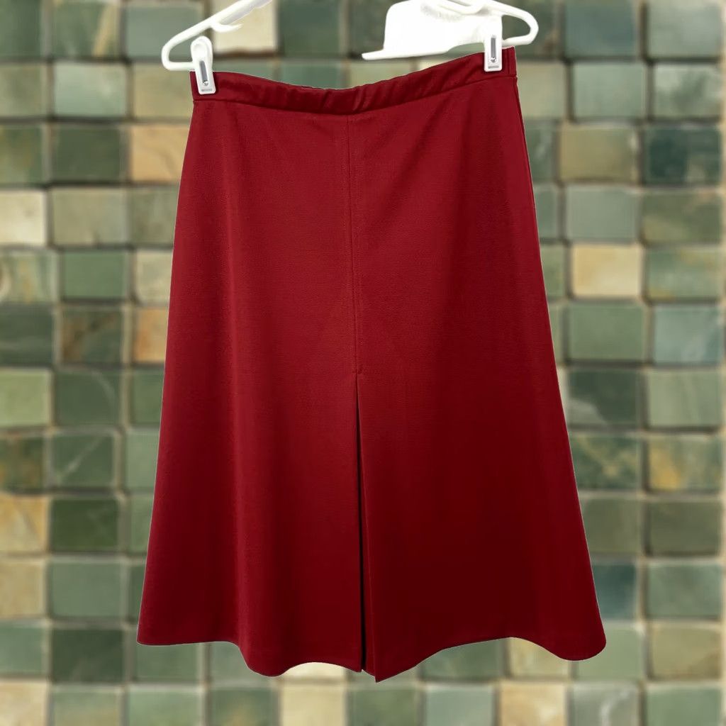 Vintage Vintage Red Burgundy Midi Polyester Career Skirt 12 USA 1970s Secretary/Geek Women Mens Girls Size 34" / US 12 / IT 48 - 1 Thumbnail