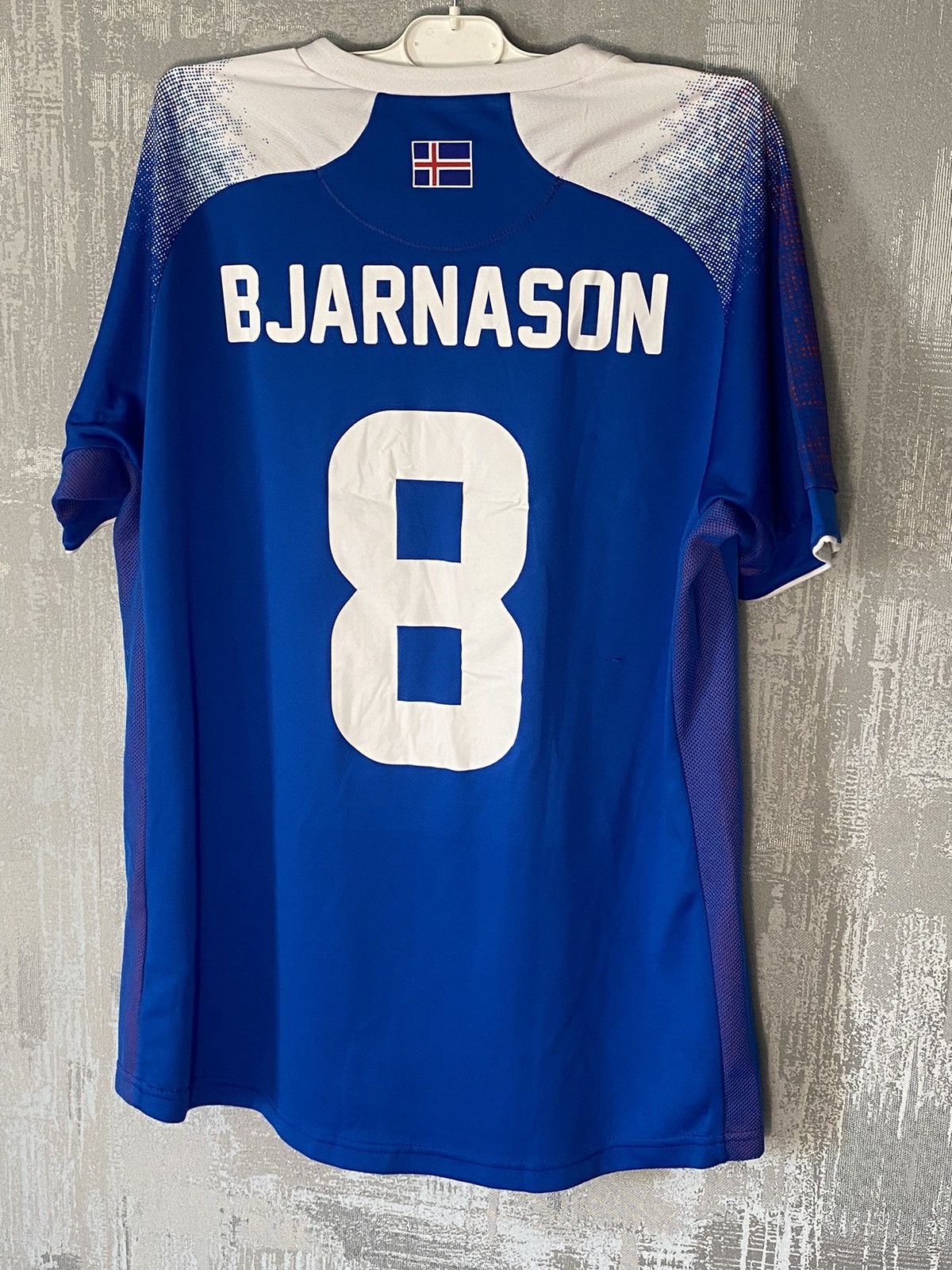 Other 2018 Errea Iceland Soccer Jersey World Cup #8 Bjarnason Size US L / EU 52-54 / 3 - 2 Thumbnail
