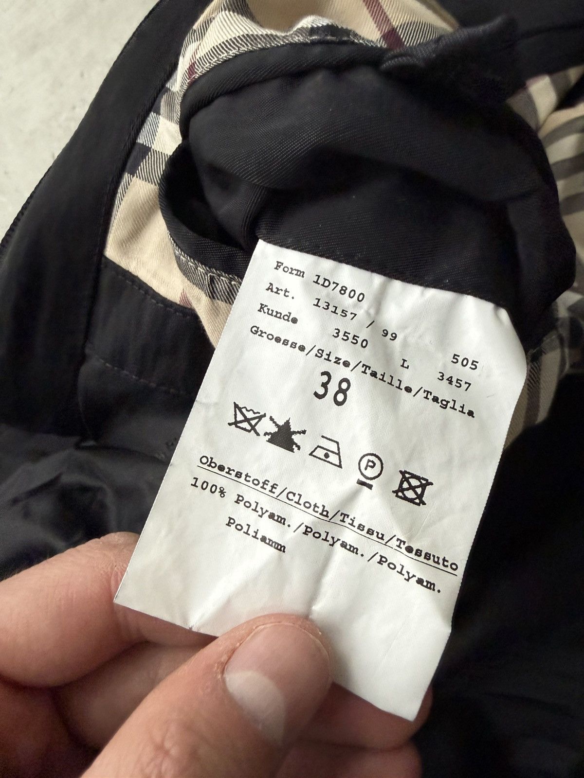 Burberry Burberry Black nova check 90s London jacket Size XS / US 0-2 / IT 36-38 - 6 Thumbnail