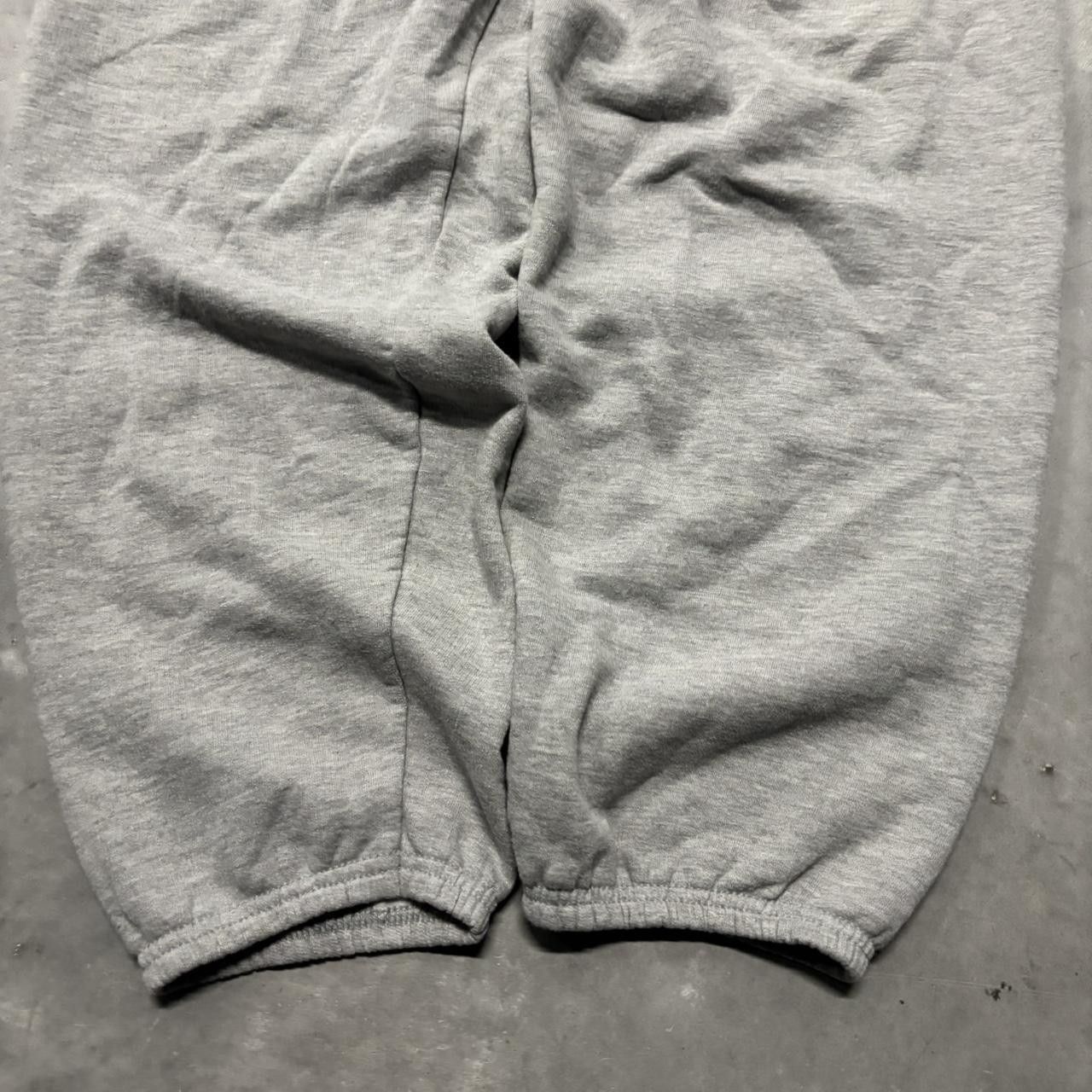 Japanese Brand × Vintage Crazy Vintage Y2K/2000s Light Grey Skater Essential Sweatpants! Size US 34 / EU 50 - 5 Thumbnail