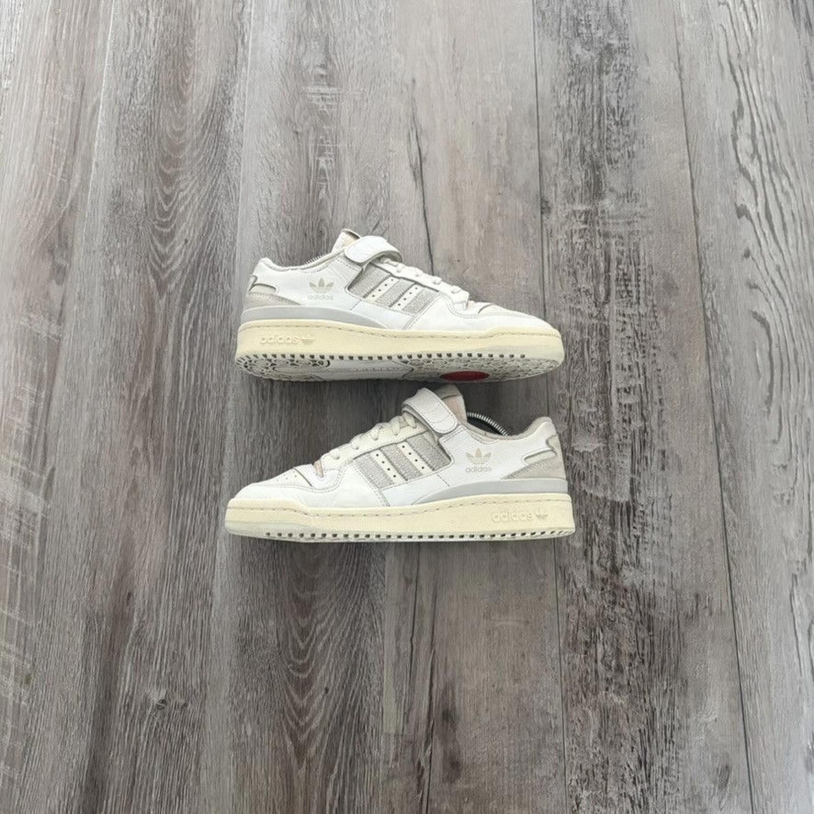 Adidas adidas • Forum 84 Low (9M) Size US 9 / EU 42 - 1 Thumbnail