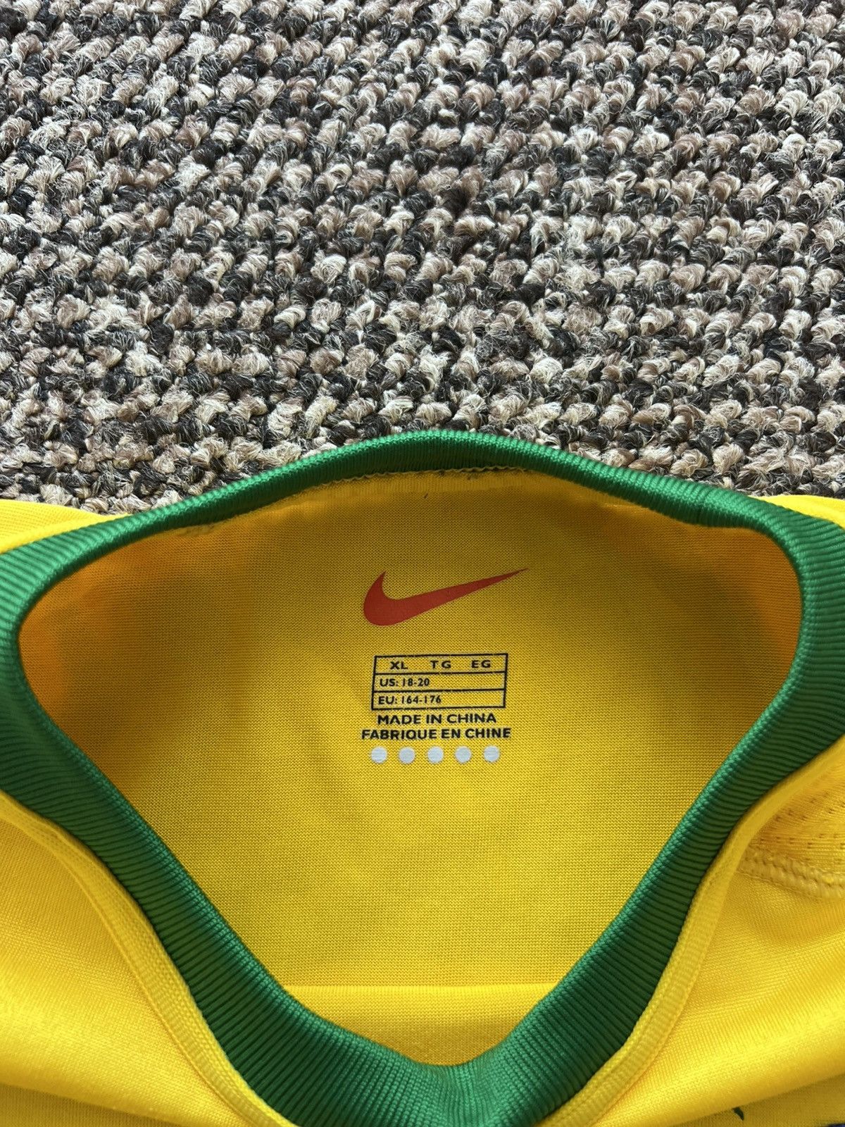 Nike Brazil 2000 Nike Vintage Y2k Streetwear Style Football Shirt Size US S / EU 44-46 / 1 - 8 Thumbnail