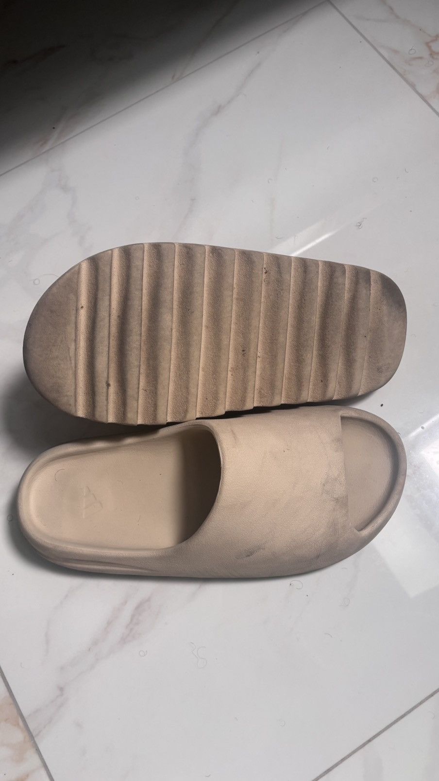 Yeezy Yeezy Slides Size US 11 / EU 44 - 3 Thumbnail