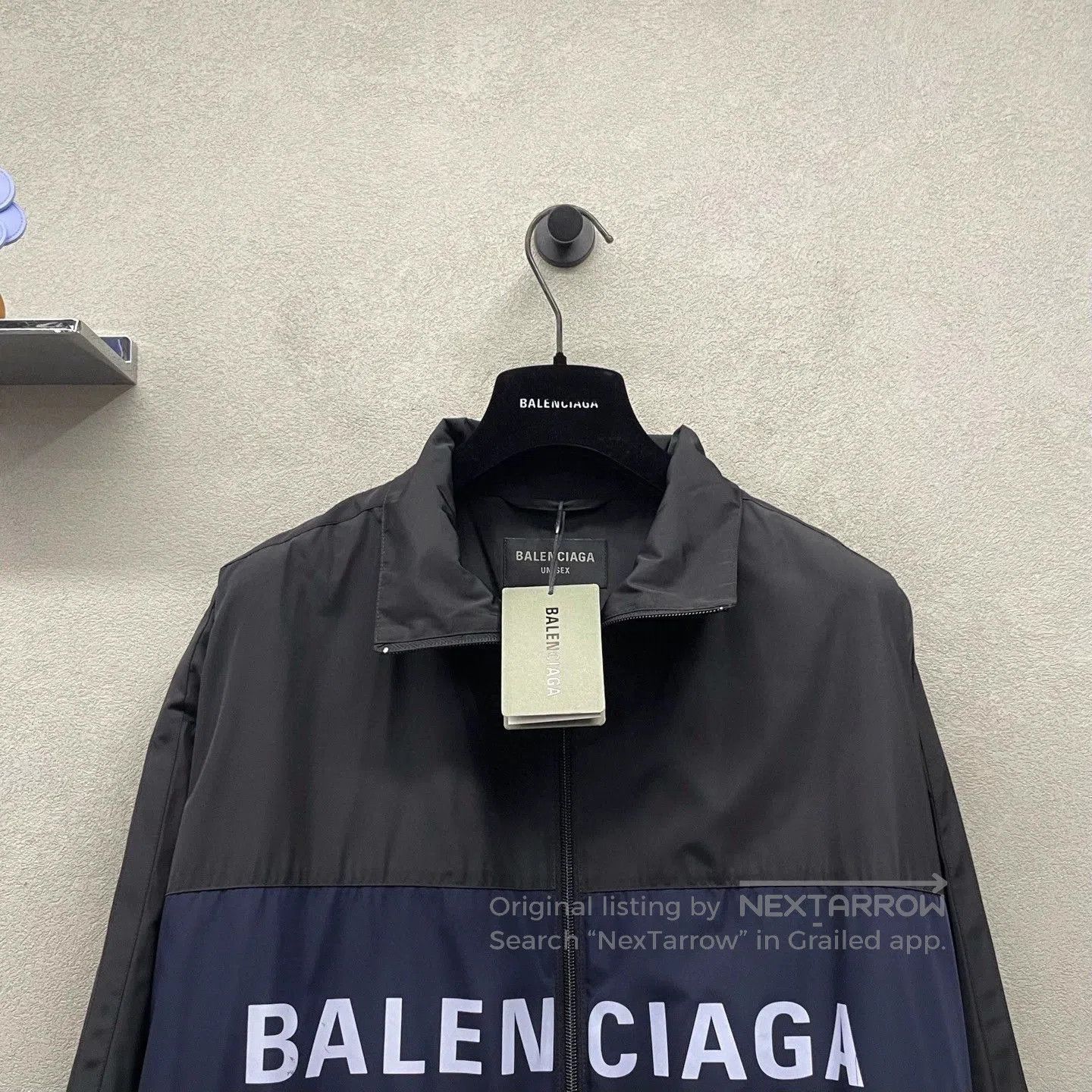Balenciaga black zippered jacket with logo print. Size US XXS / EU 40 - 4 Thumbnail