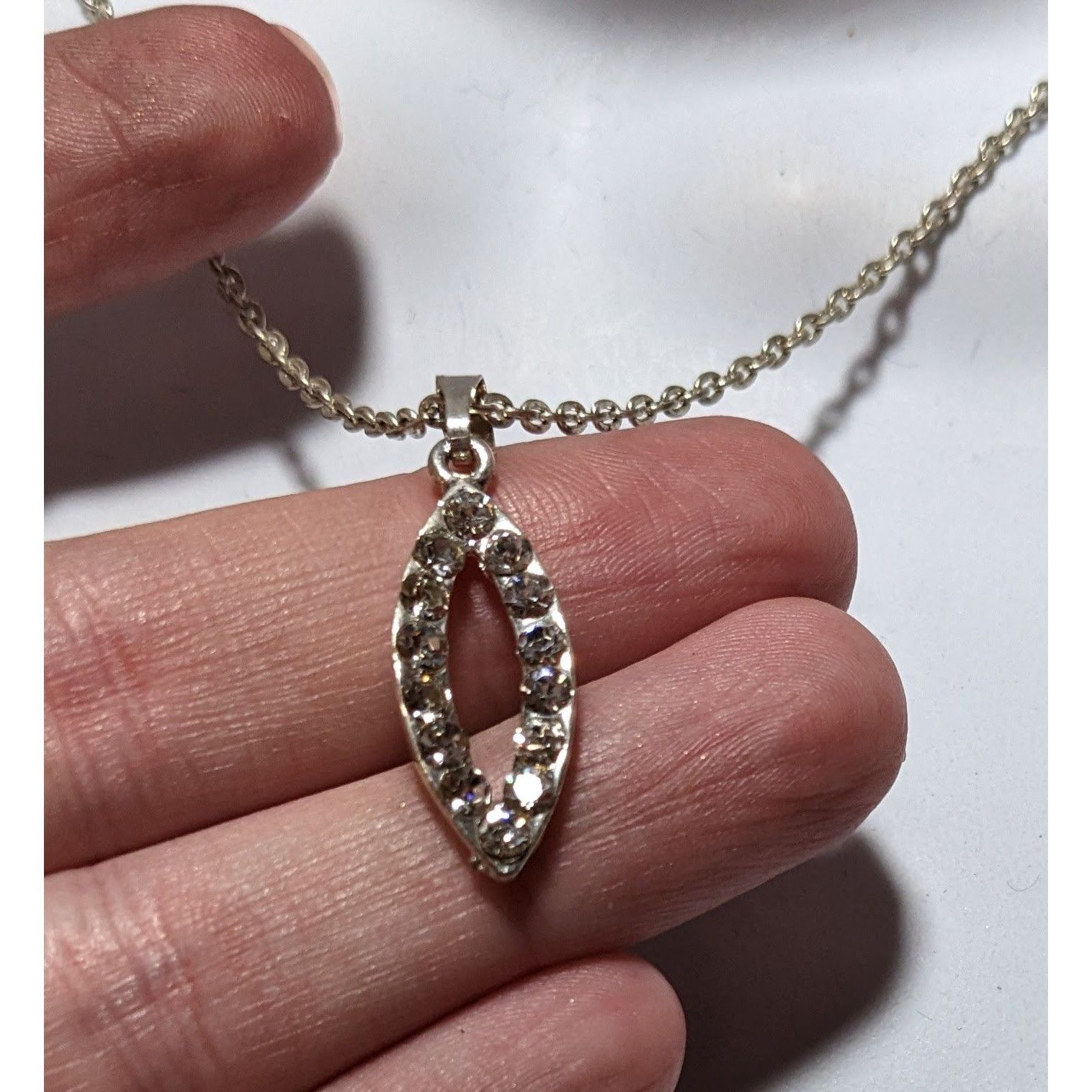 Other Simple Elegant Rhinestone Horse Eye Pendant Necklace Size ONE SIZE - 9 Thumbnail