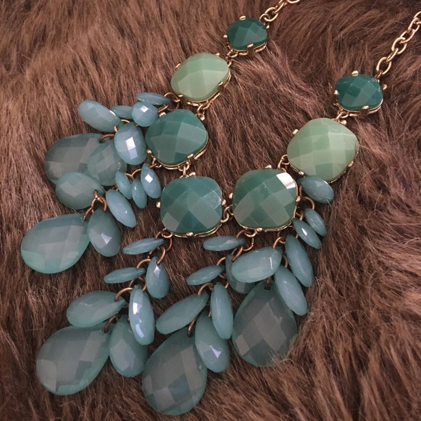 Jewelry Ocean tone faceted chandelier style necklace Size ONE SIZE - 6 Thumbnail