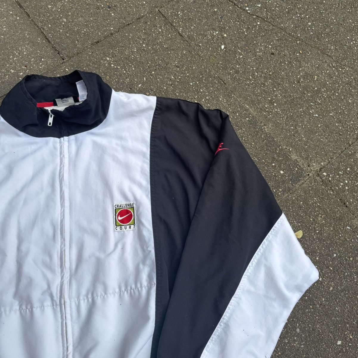 Nike Vintage Nike Challenge Court Jacket Andre Agassi Windbreaker Size US L / EU 52-54 / 3 - 6 Thumbnail