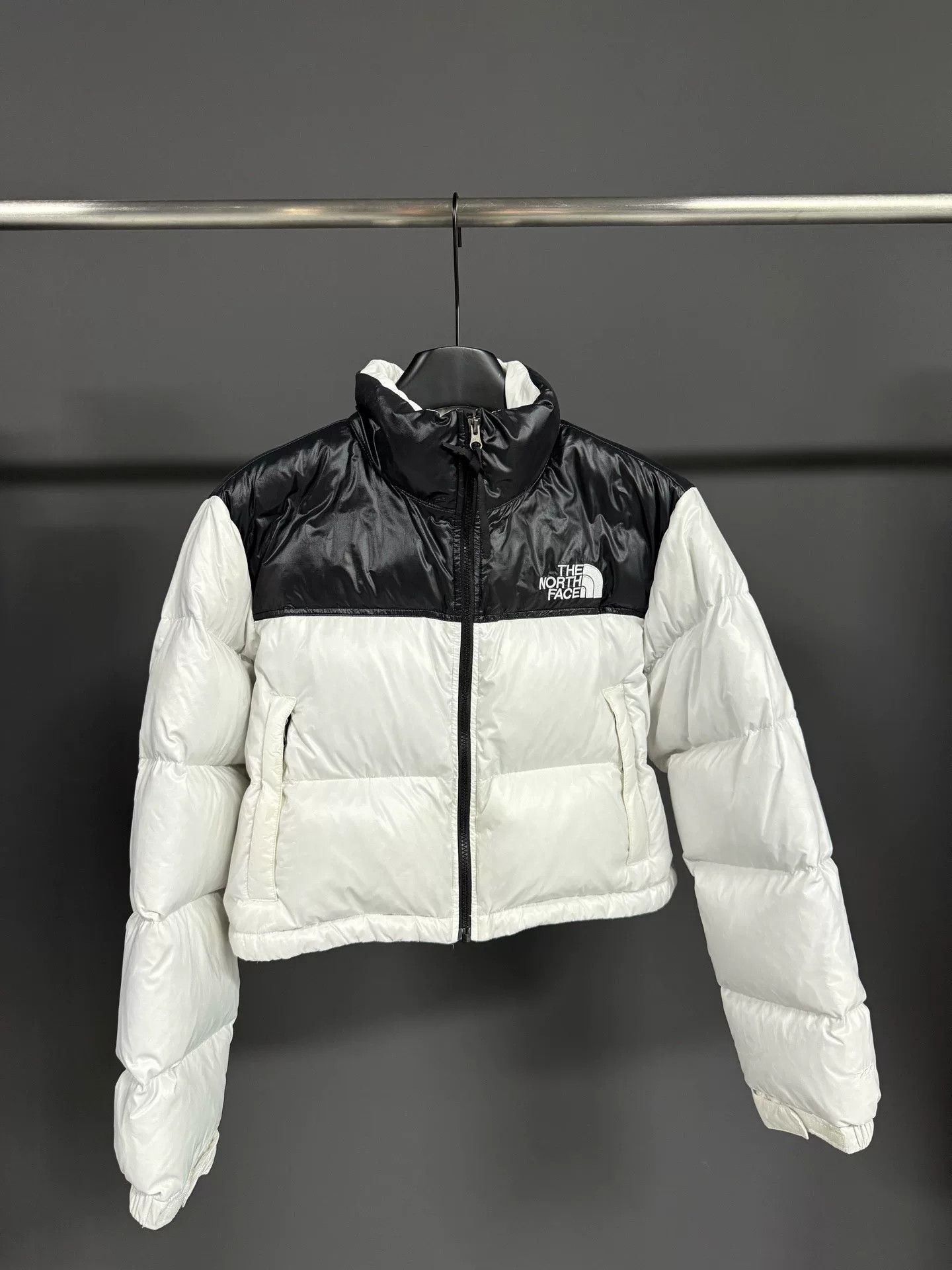 The North Face The North Face Thermal White Item M Women Size M / US 6-8 / IT 42-44 - 1 Thumbnail