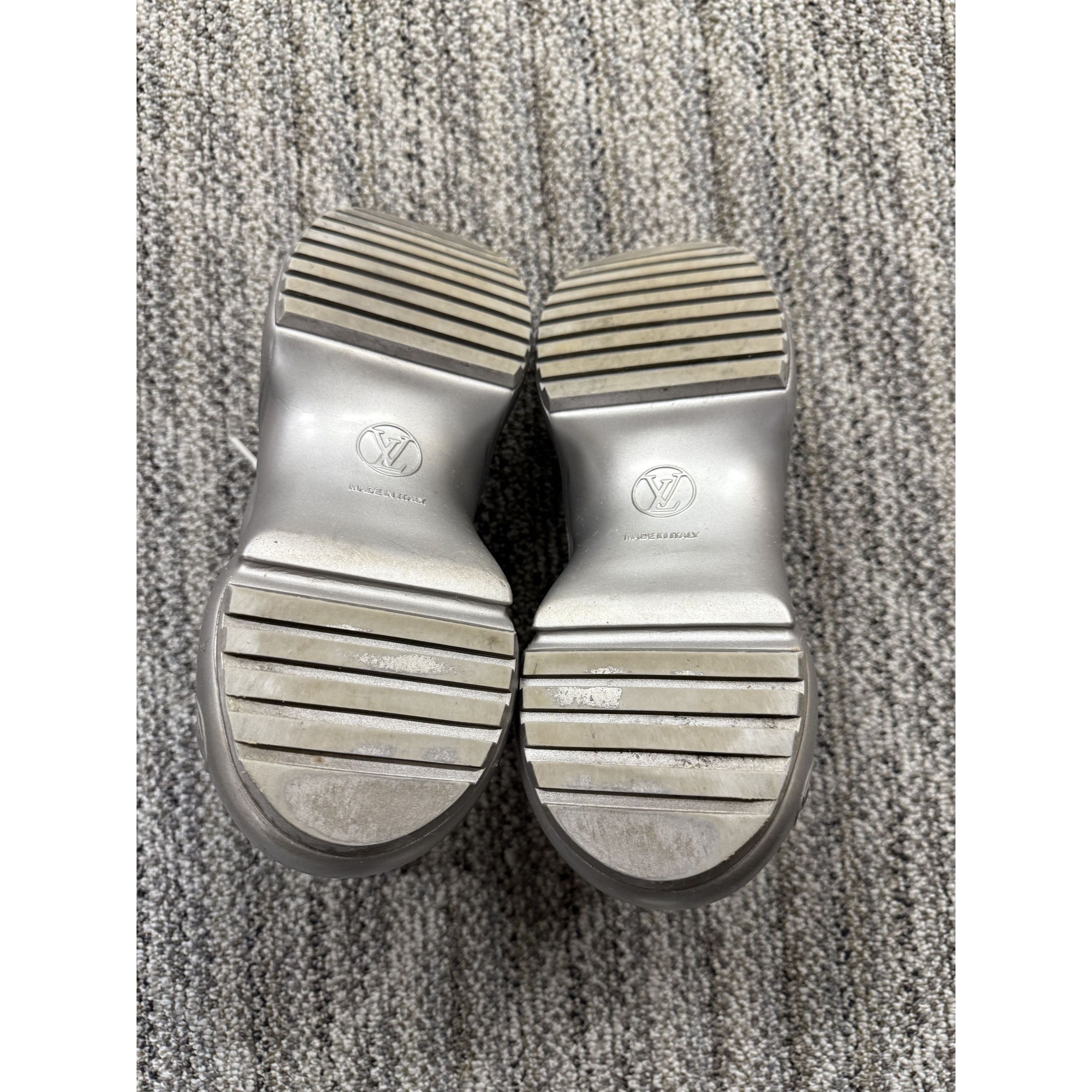 Louis Vuitton Louis Vuitton Archlight Sneakers Womens 37.5 White & Silver Size US 6.5 / IT 36.5 - 13 Thumbnail