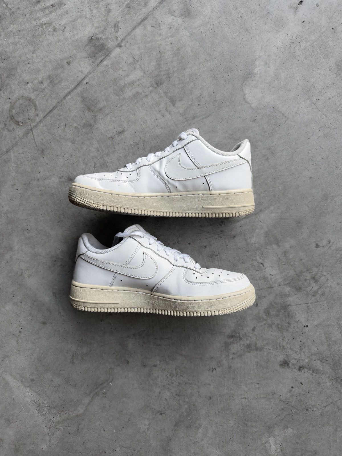 Nike Nike Air Force 1 - White Size 8 Size US 8 / IT 38 - 4 Thumbnail