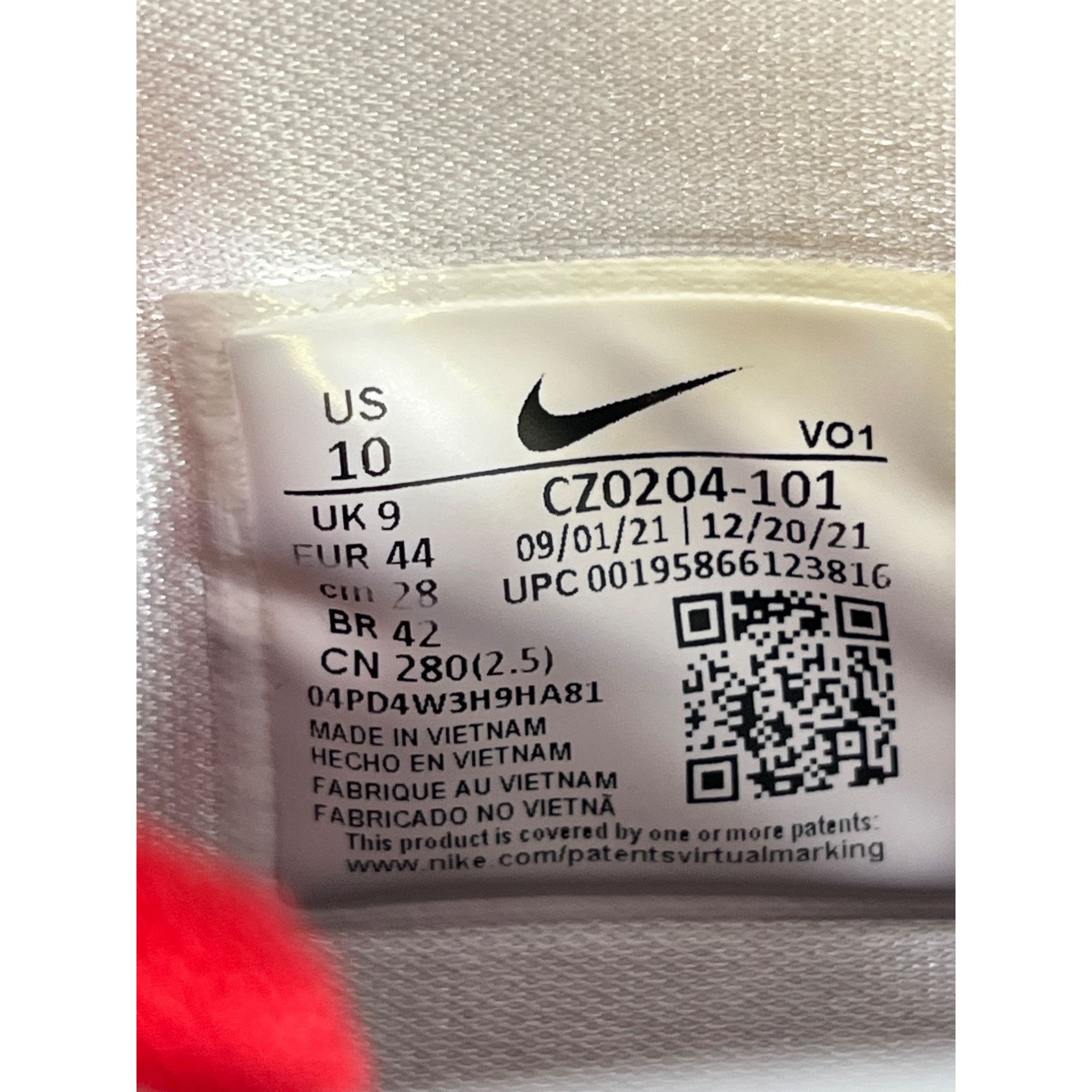Nike Nike Kyrie Infinity CZ0204-101 Men's White Basketball Sneake Size US 10 / EU 43 - 11 Thumbnail