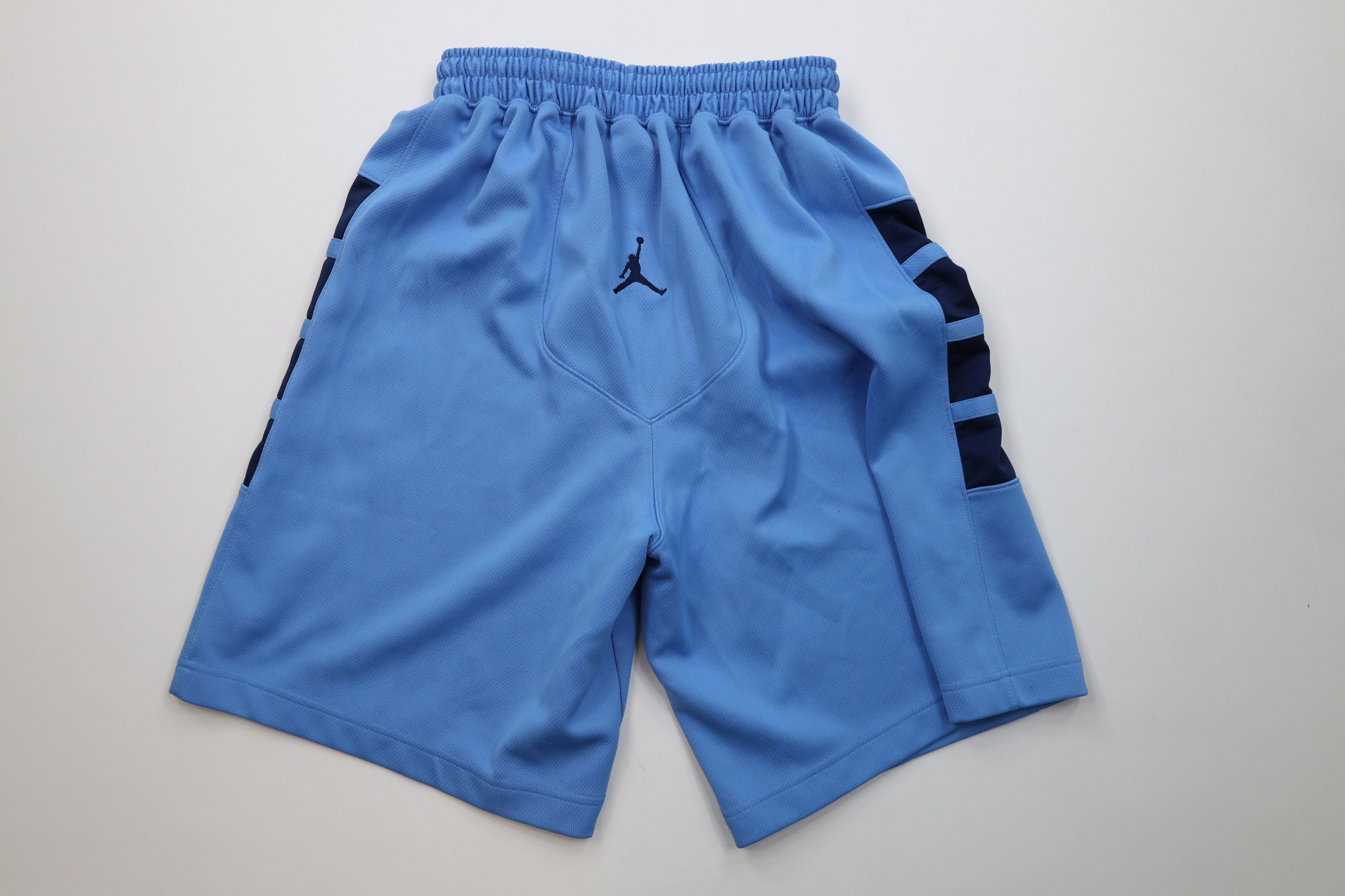 Nike Vintage Nike Air Jordan Heavyweight Basketball Shorts Blue Size US 34 / EU 50 - 9 Thumbnail