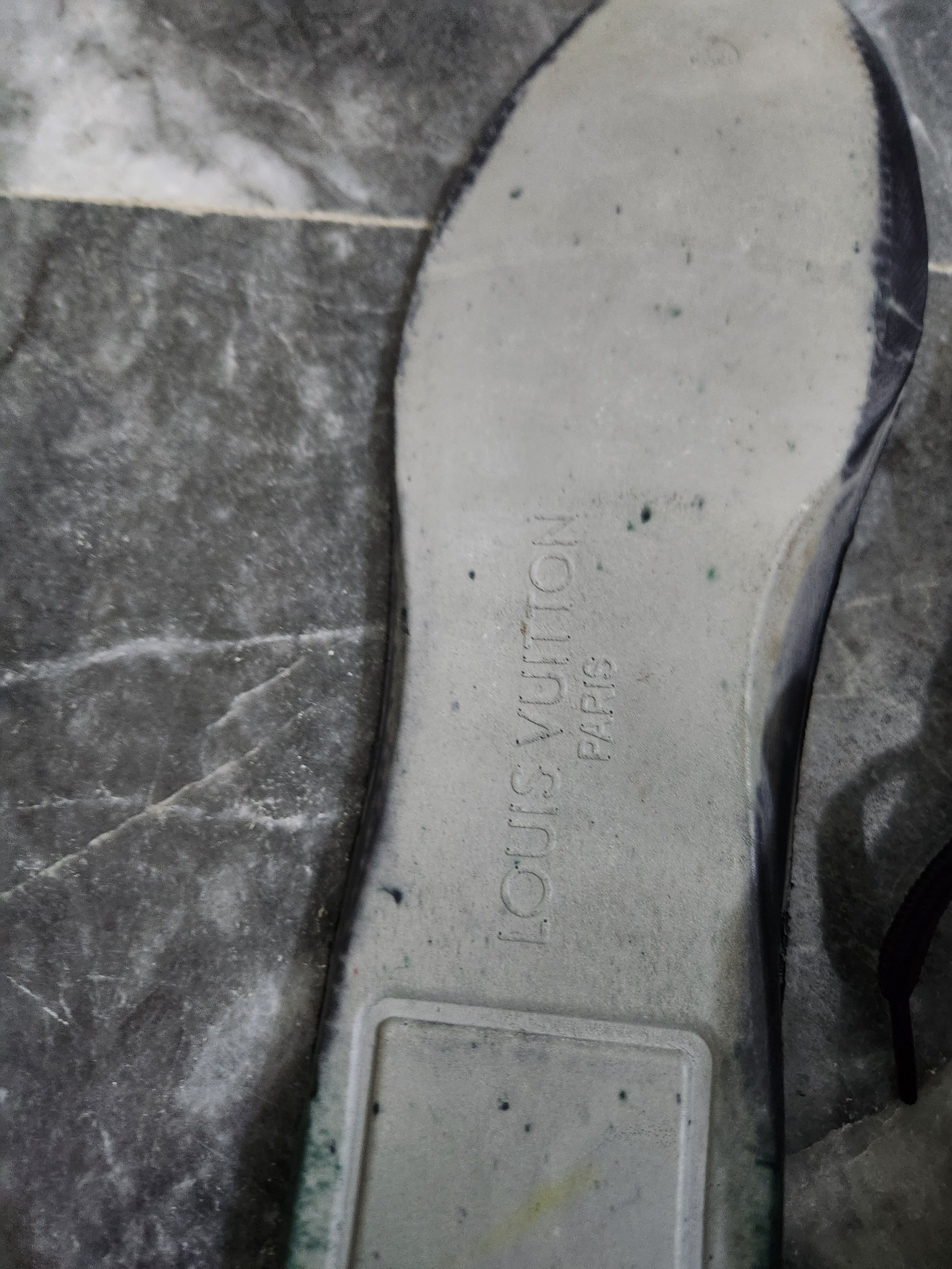 Louis Vuitton Louis Vuitton LV Trainer Sneakers – Black (Monogram Sole) Size US 8.5 / EU 41-42 - 13 Thumbnail