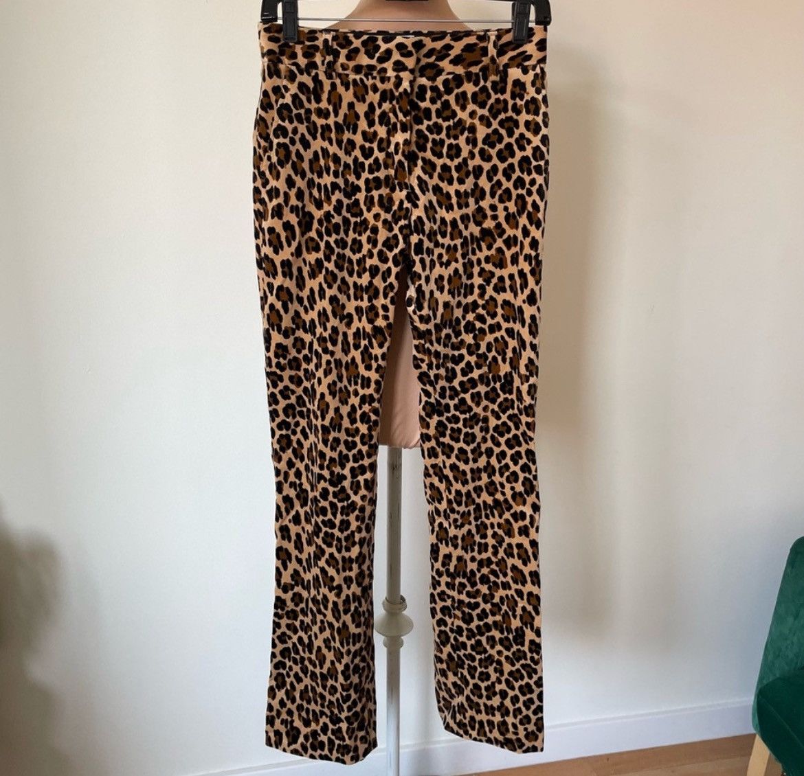 Frame FRAME Classic Cheetah Blazer Cheetah-Print Velvet Pants Suit Size 25" / US 0 / IT 36 - 7 Thumbnail