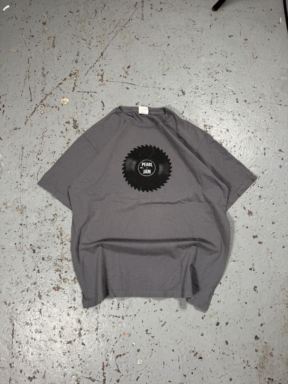 Other Pearl Jam Saw Blade 2010 Band Tour Tee Size US L / EU 52-54 / 3 - 1 Thumbnail