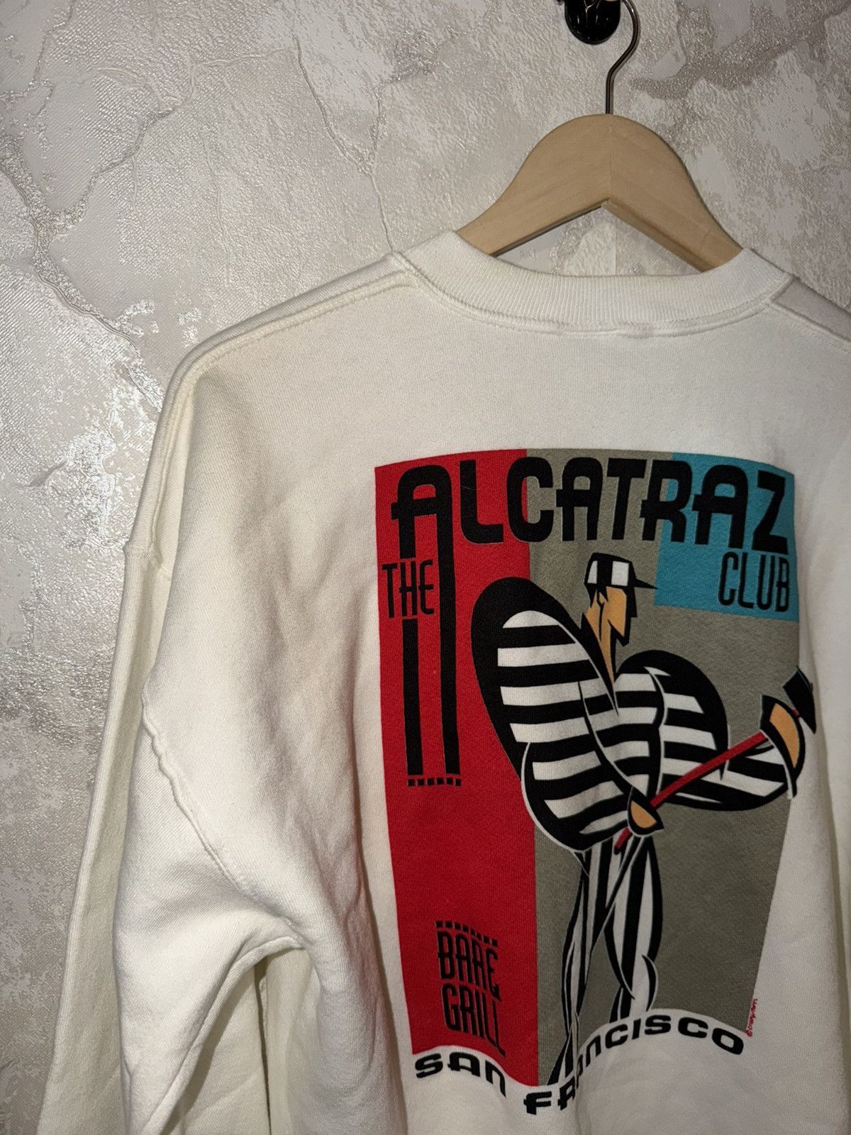 Other Vintage 2000s Crazy Shirts Hawaii Alcatraz club Size L-XL Size US L / EU 52-54 / 3 - 10 Thumbnail