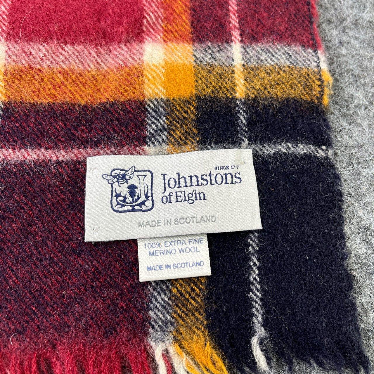 Johnstons Of Elgin × Vintage Johnstons of Elgin Scarf / Muffler / Neckwear T591 Size ONE SIZE - 5 Thumbnail