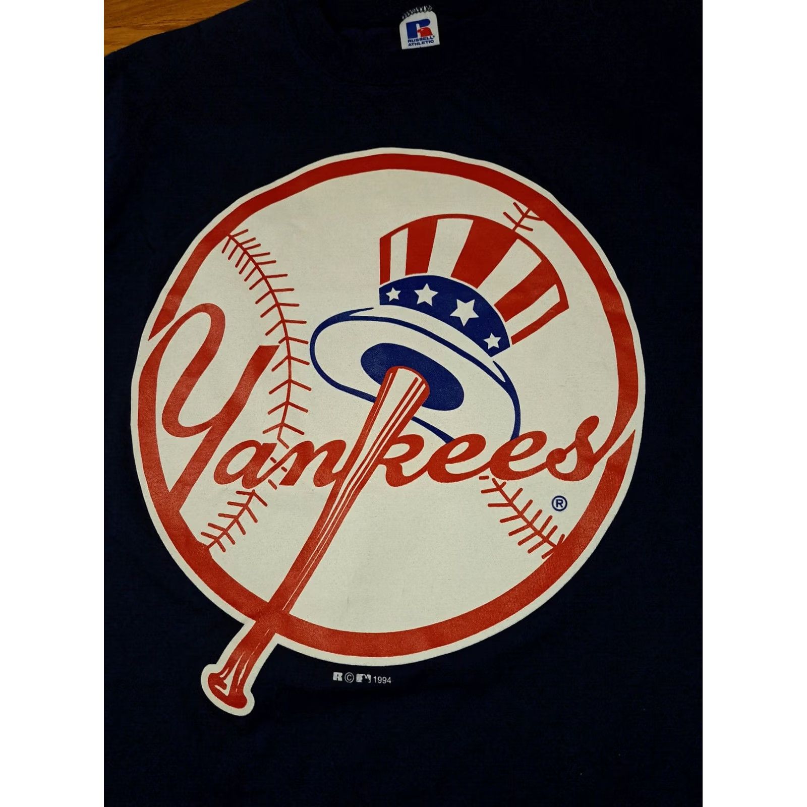 Vintage VINTAGE Yankees T-Shirt Russell USA Made 1994 Single Stitch Blue L Adult Men Boys? Unclear Size US L / EU 52-54 / 3 - 3 Thumbnail