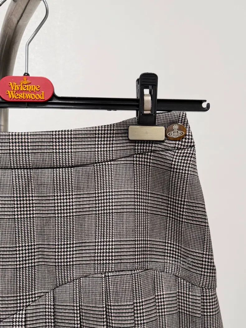 Vivienne Westwood Vivienne Westwood size 2 Vintage second-hand pleated skirt Size 23" - 2 Thumbnail