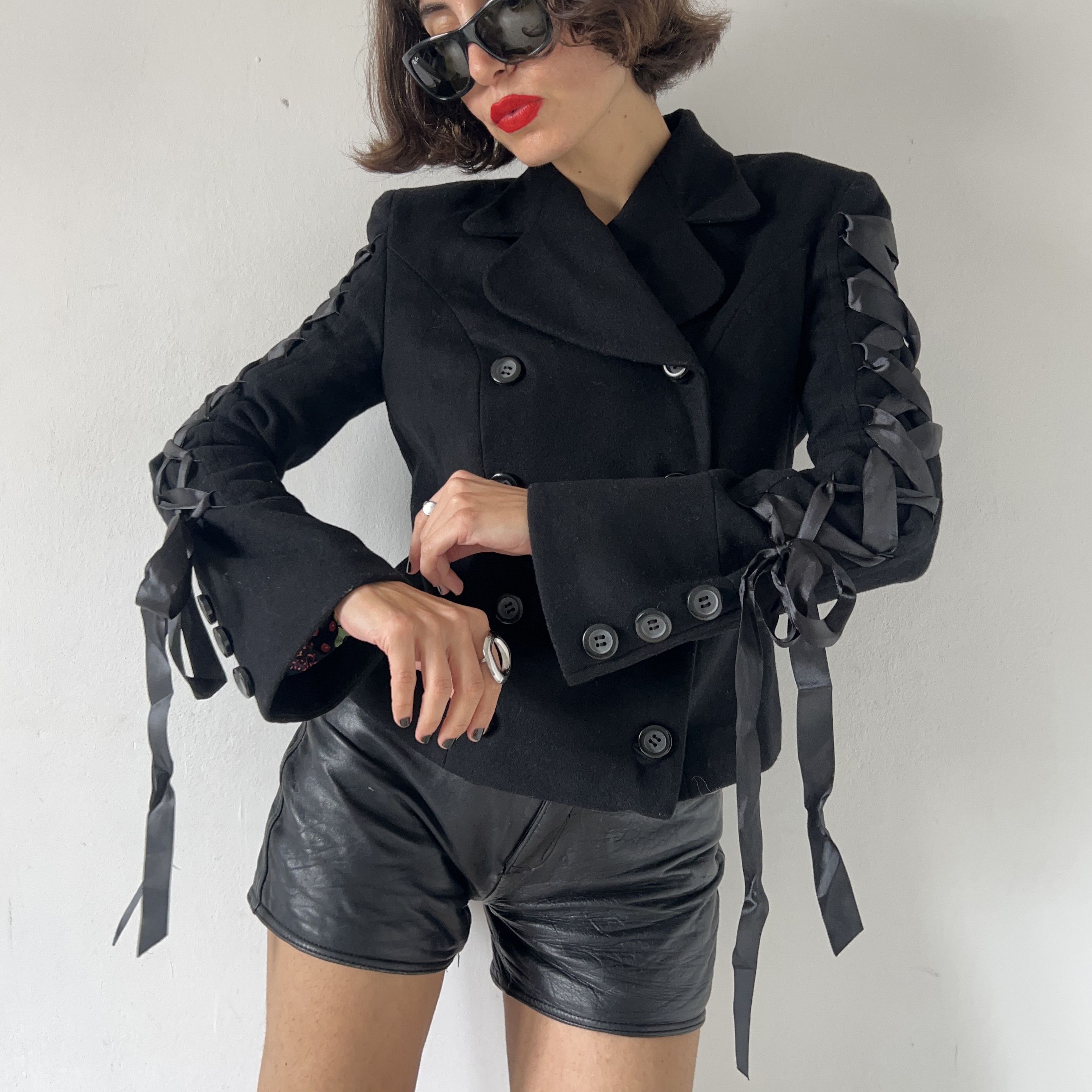 Vintage Cahsmere and wool black laced up blazer Size M / US 6-8 / IT 42-44 - 6 Thumbnail